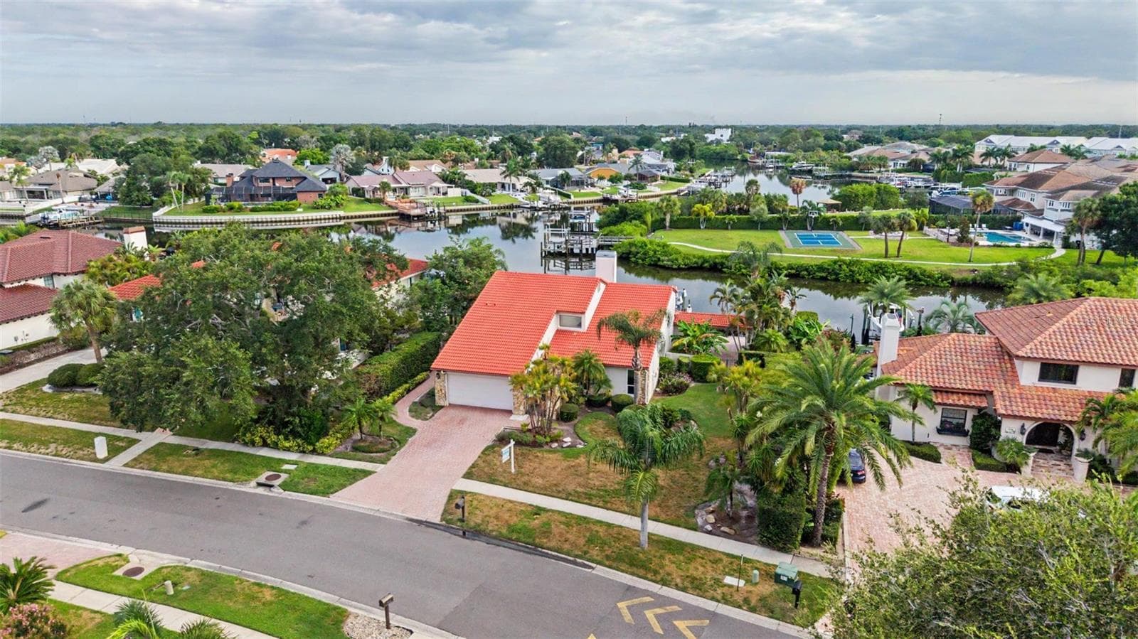 Single Family Residence at 7011 PELICAN ISLAND DR, TAMPA, photo 2 of 78