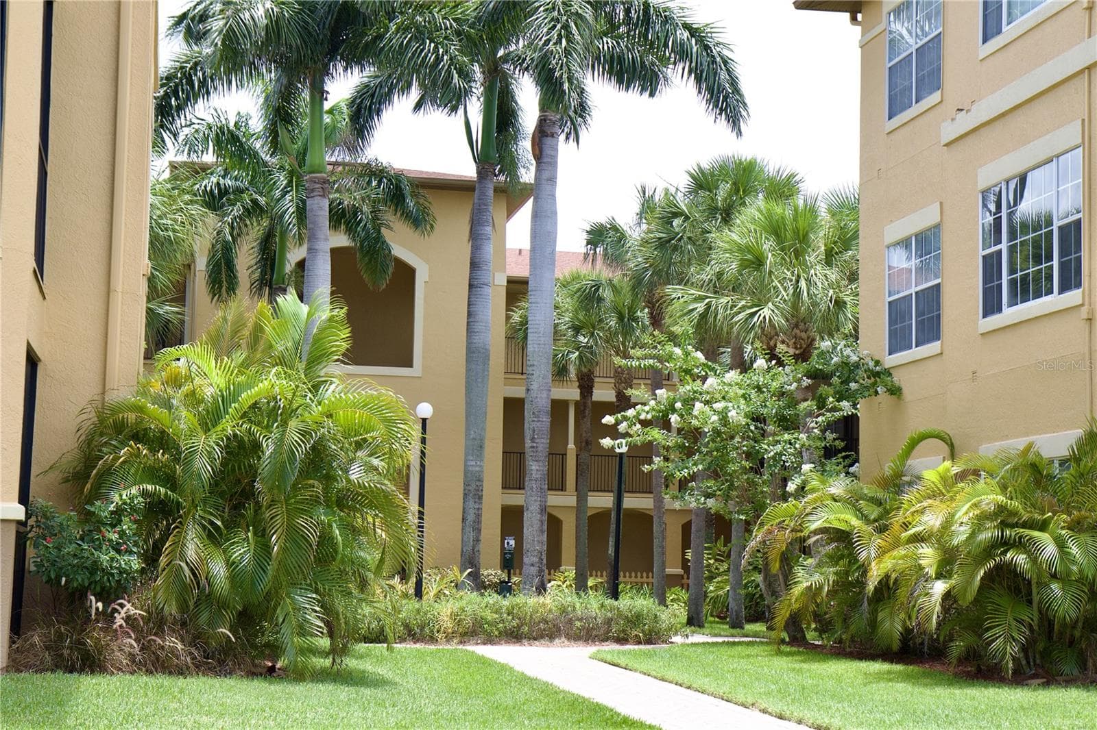 Condominium at 4323 BAYSIDE VILLAGE DR #306, TAMPA, photo 21 of 29