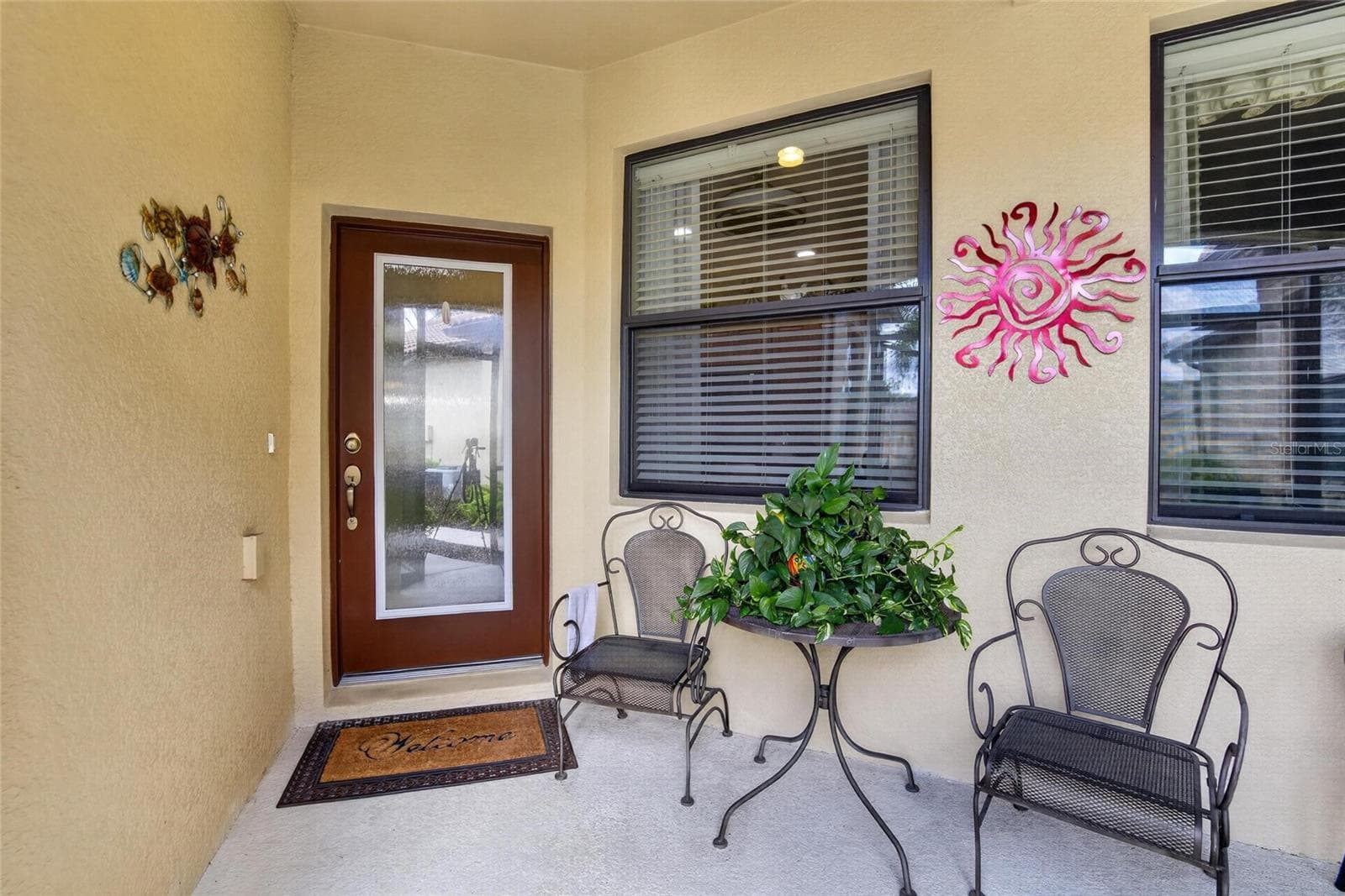 Front door - 342 BLUEWATER FALLS CT, APOLLO BEACH