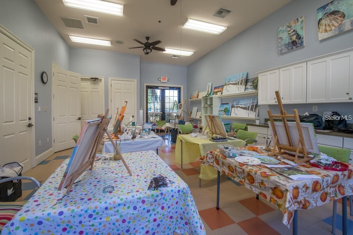 Arts and Crafts - 342 BLUEWATER FALLS CT, APOLLO BEACH