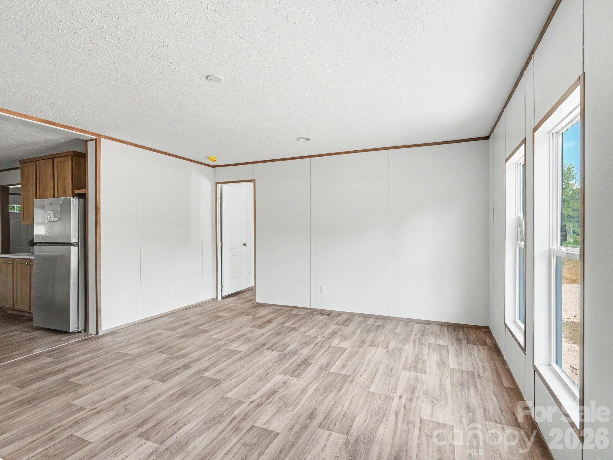 Single Family Residence at 330 Middle Brook Drive, Rockwell, photo 15 of 48