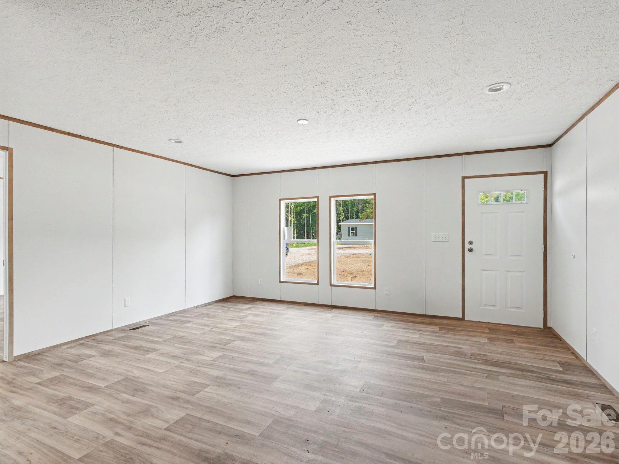 Single Family Residence at 330 Middle Brook Drive, Rockwell, photo 17 of 48