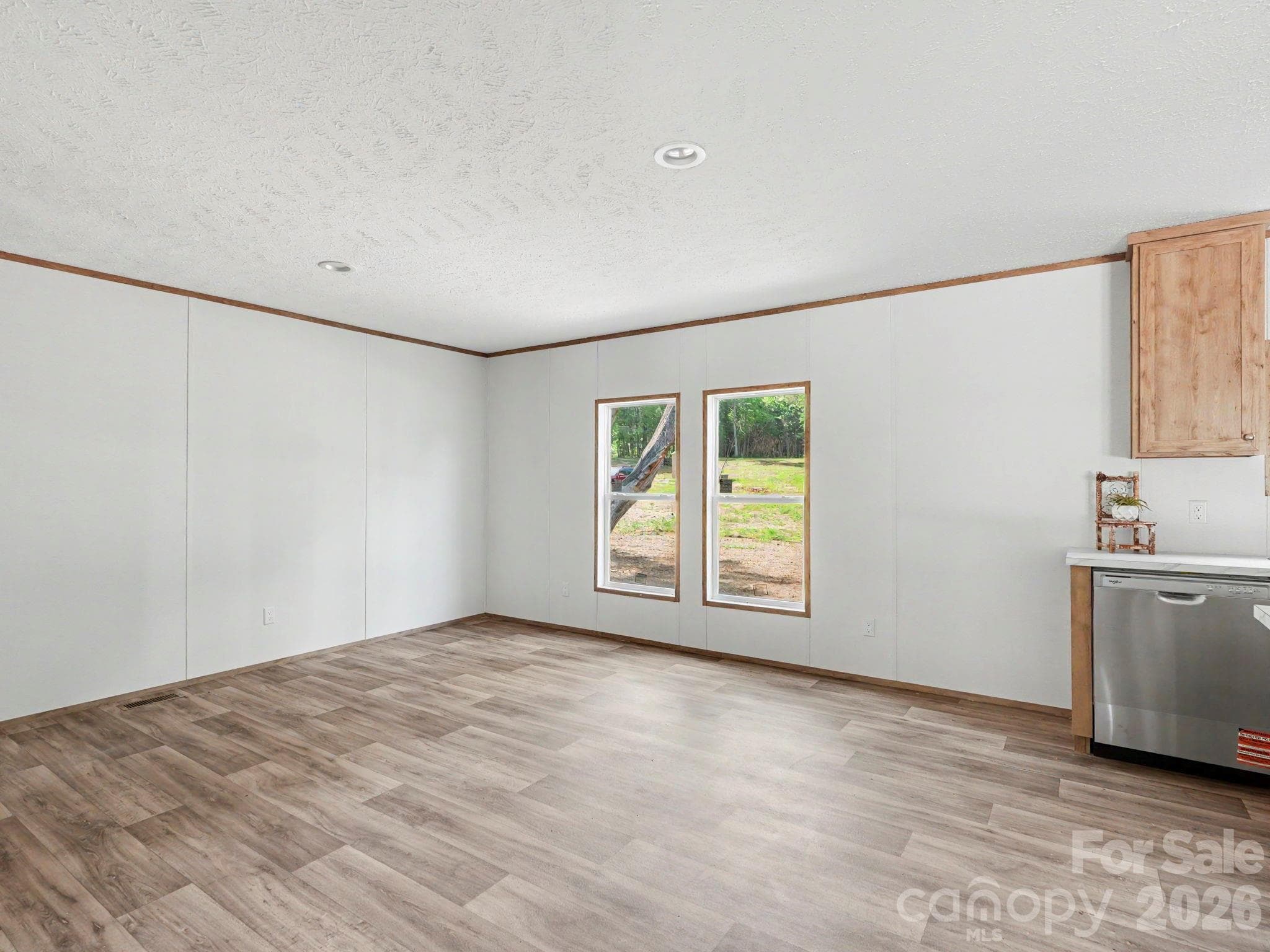 Single Family Residence at 330 Middle Brook Drive, Rockwell, photo 20 of 48