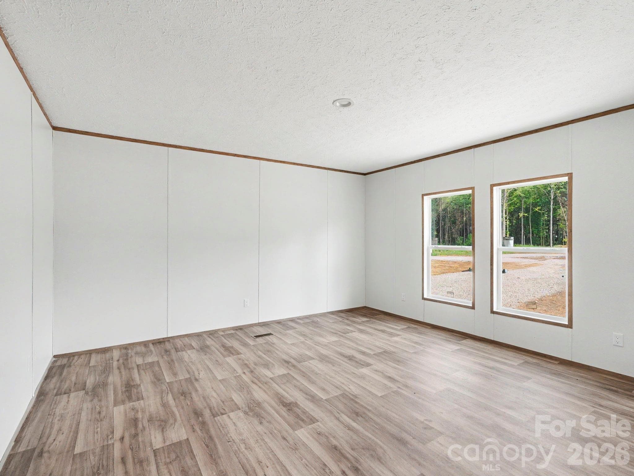 Single Family Residence at 330 Middle Brook Drive, Rockwell, photo 25 of 48