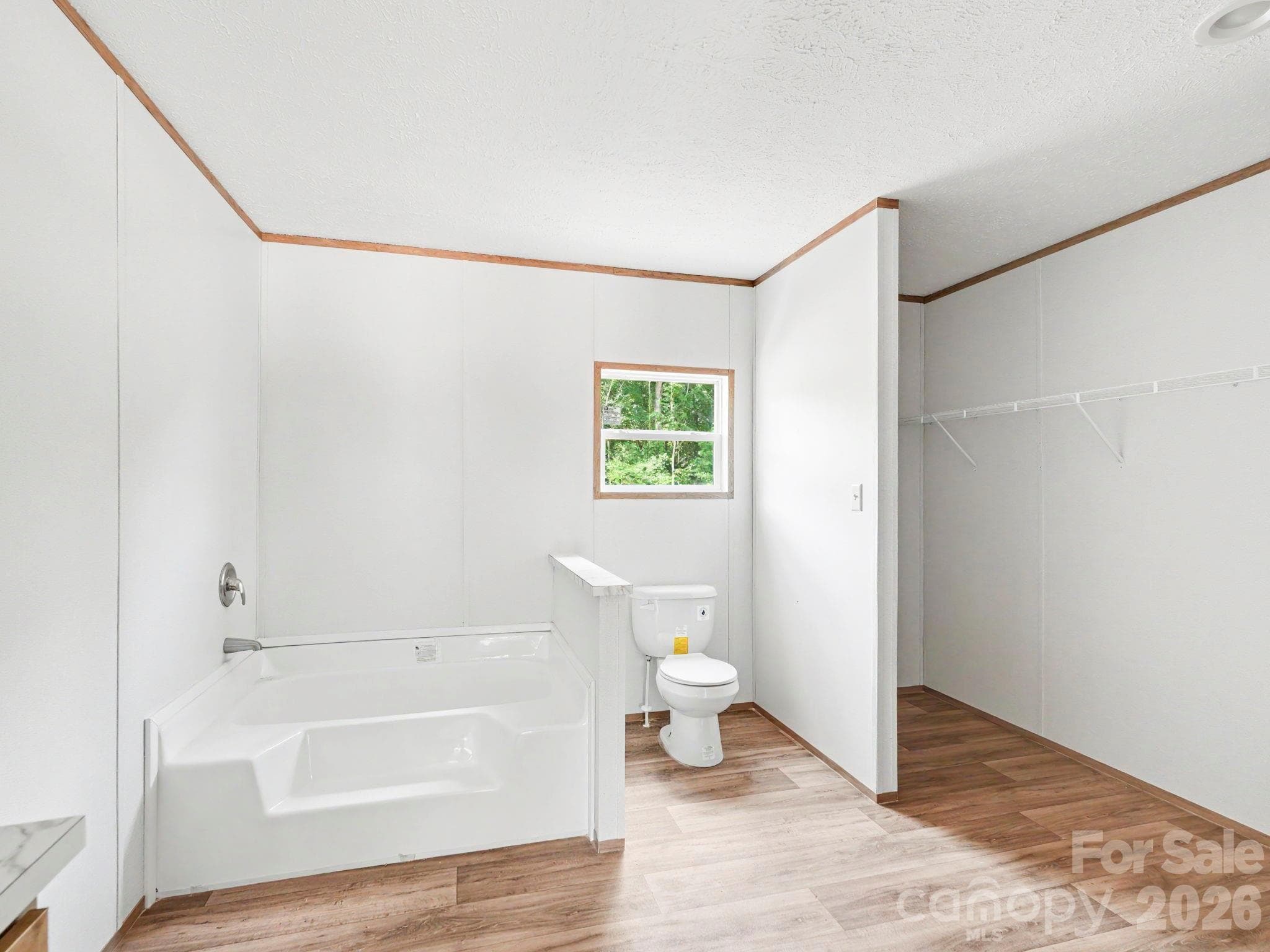 Single Family Residence at 330 Middle Brook Drive, Rockwell, photo 31 of 48