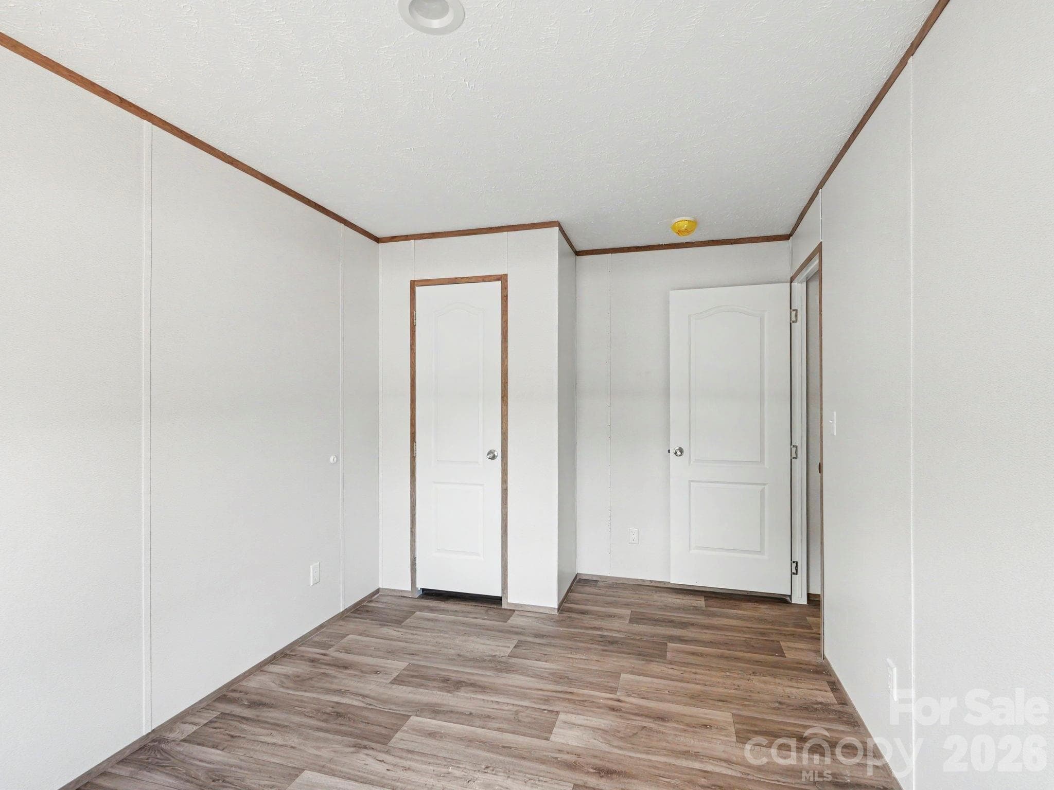 Single Family Residence at 330 Middle Brook Drive, Rockwell, photo 41 of 48