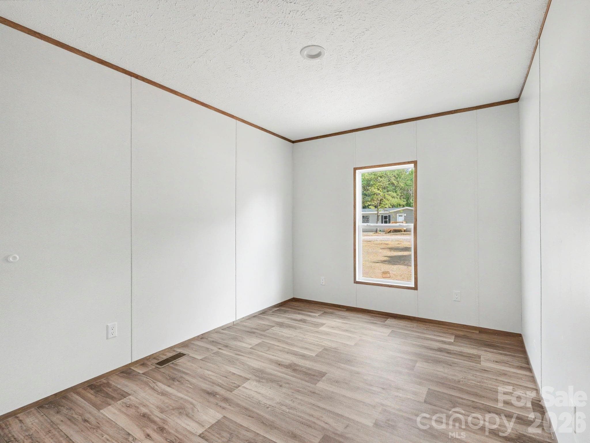 Single Family Residence at 330 Middle Brook Drive, Rockwell, photo 44 of 48