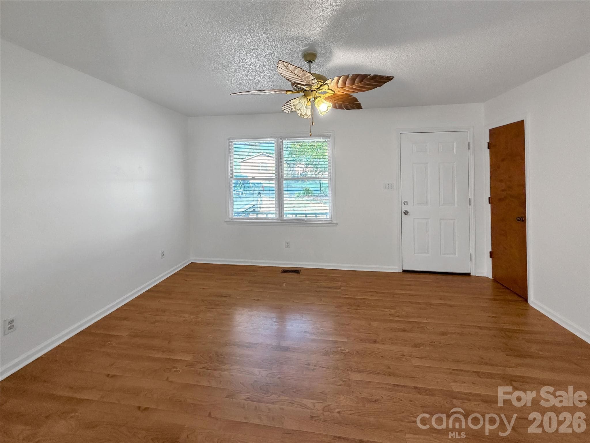 Single Family Residence at 315 Southglenn Drive, Shelby, photo 6 of 24