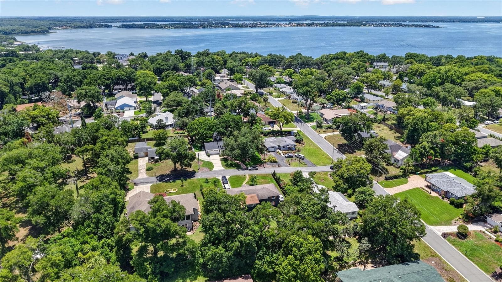 Single Family Residence at 705 HILLTOP CT, MOUNT DORA, photo 53 of 57