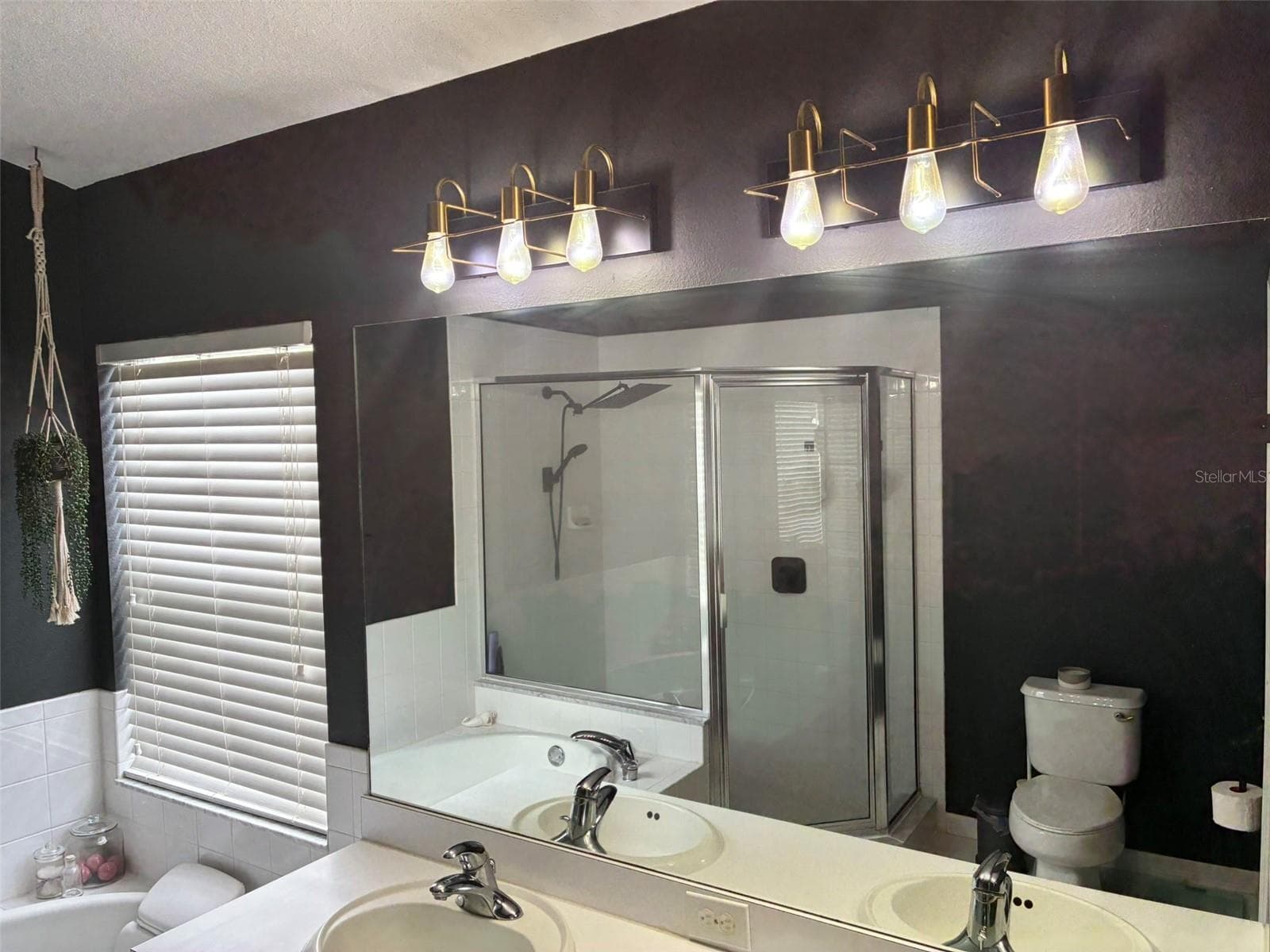 Single Family Residence at 8026 CARRIAGE POINTE DRIVE, GIBSONTON, photo 38 of 81