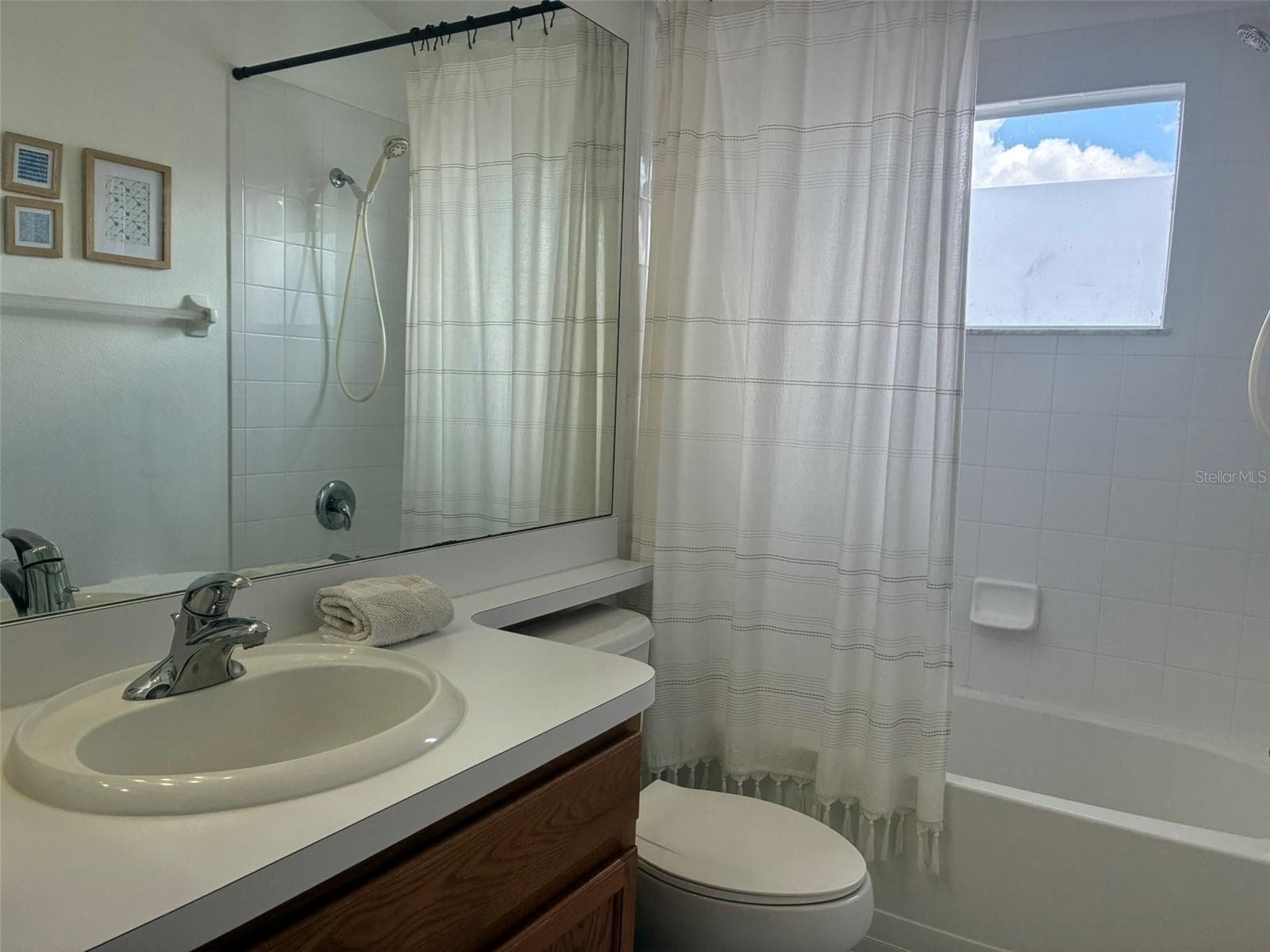 Single Family Residence at 8026 CARRIAGE POINTE DRIVE, GIBSONTON, photo 54 of 81