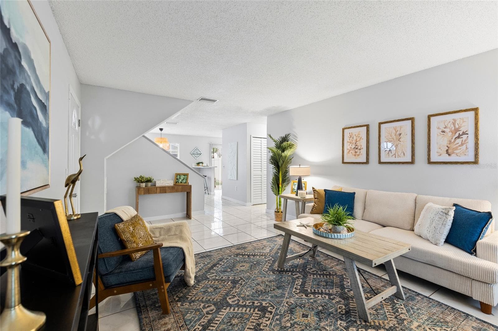Single Family Residence at 7608 WILLOW PARK DR, TEMPLE TERRACE, photo 6 of 27