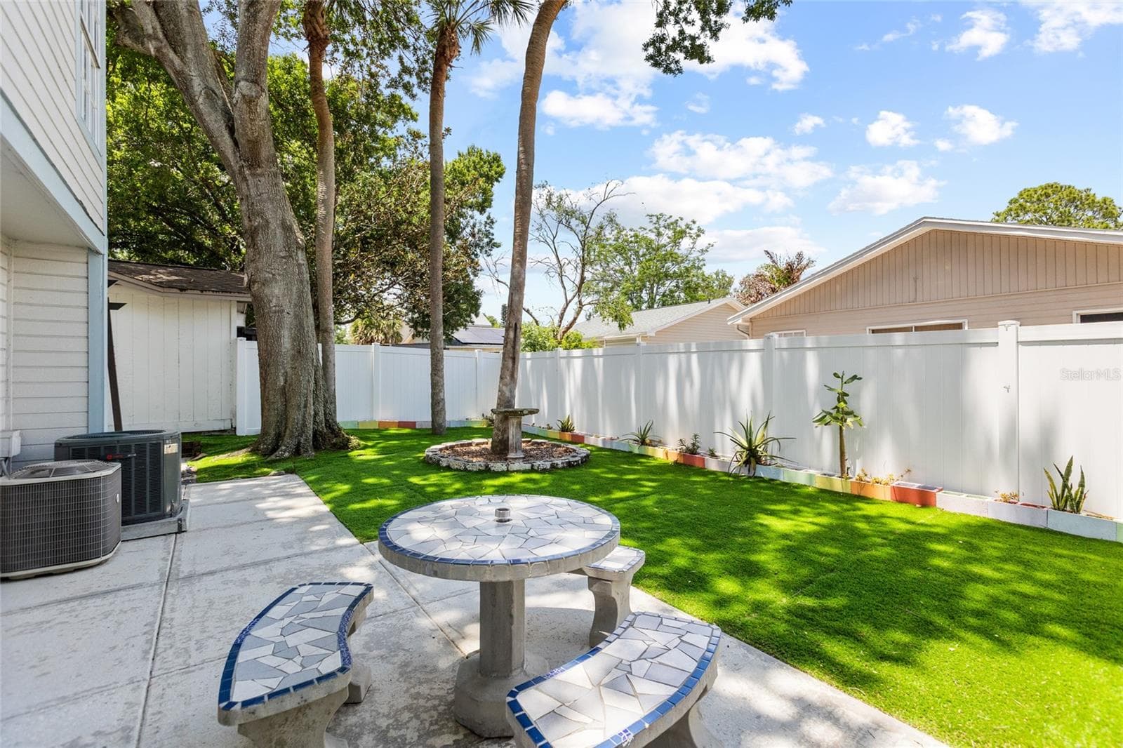 Single Family Residence at 7608 WILLOW PARK DR, TEMPLE TERRACE, photo 25 of 27