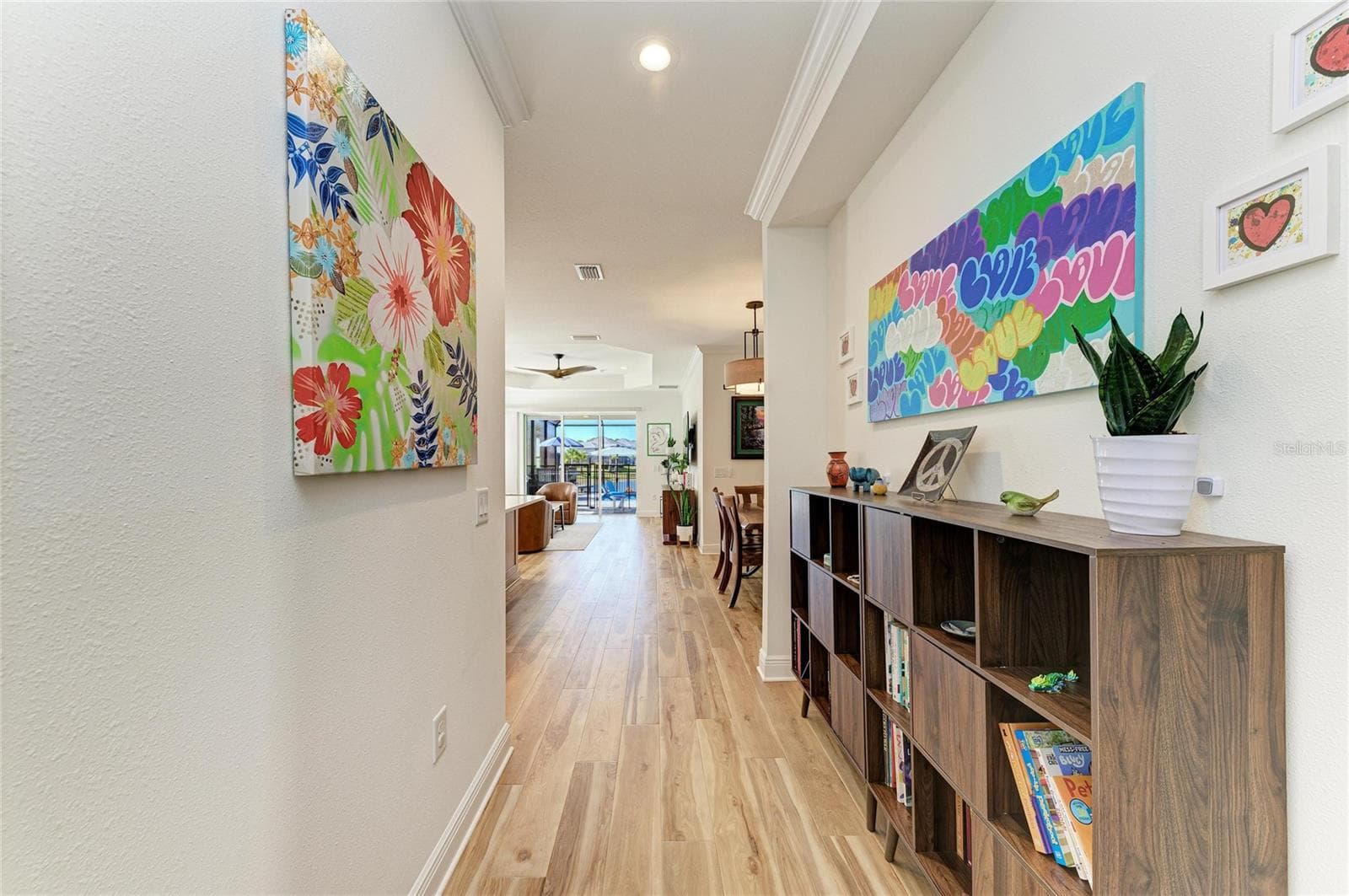 Single Family Residence at 9920 CRYSTAL ISLE CIR, SARASOTA, photo 12 of 92