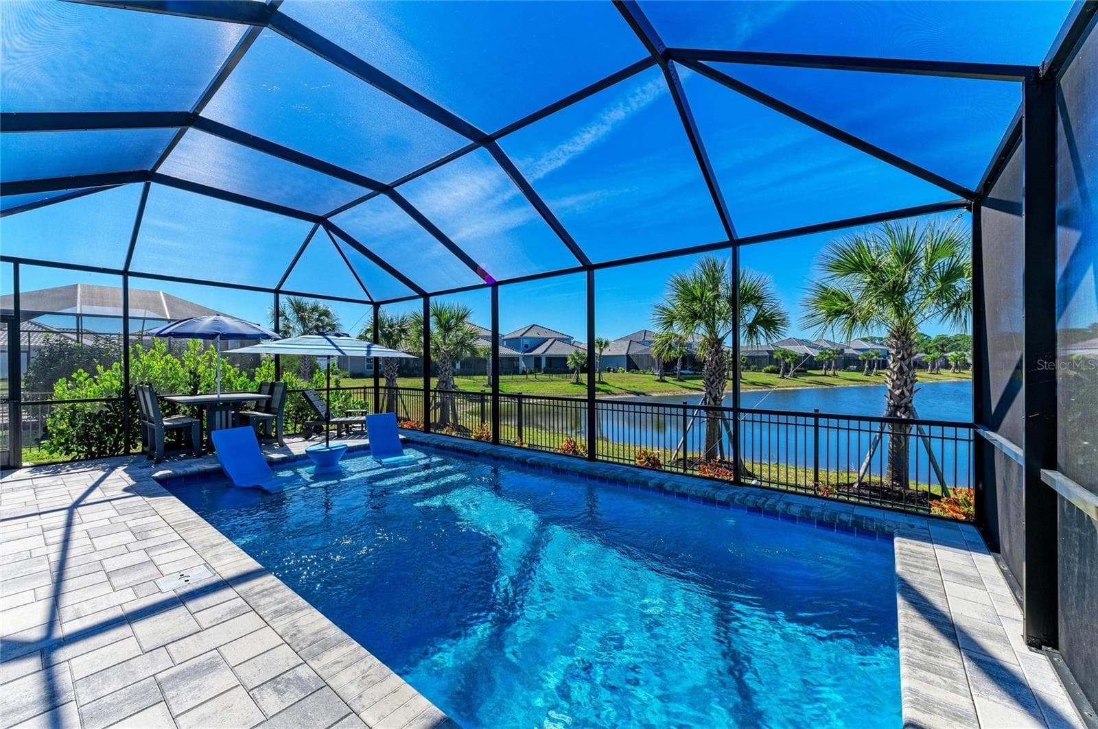 Single Family Residence at 9920 CRYSTAL ISLE CIR, SARASOTA, photo 28 of 92
