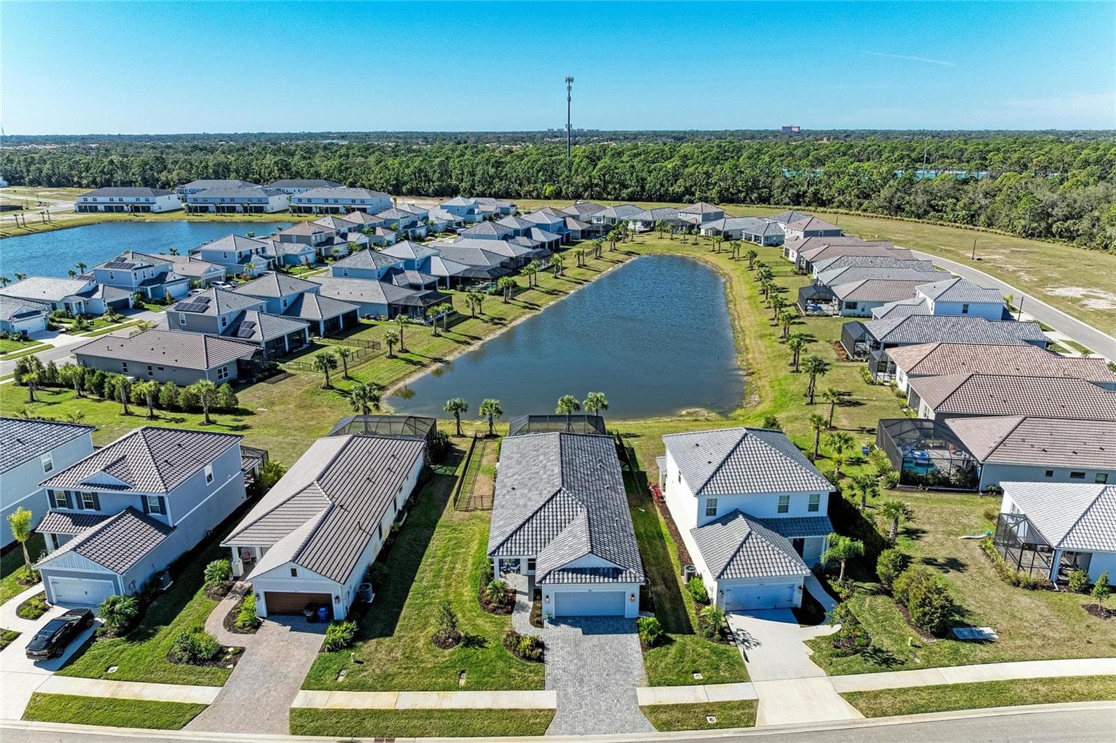 Single Family Residence at 9920 CRYSTAL ISLE CIR, SARASOTA, photo 55 of 92