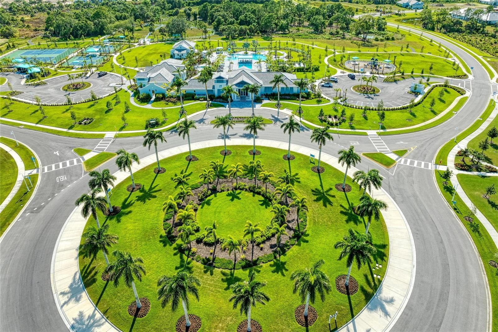 Single Family Residence at 9920 CRYSTAL ISLE CIR, SARASOTA, photo 62 of 92