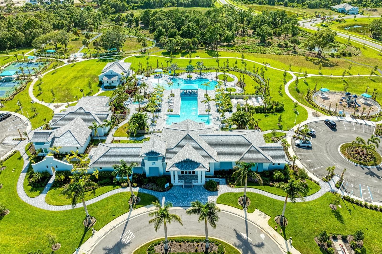 Single Family Residence at 9920 CRYSTAL ISLE CIR, SARASOTA, photo 63 of 92
