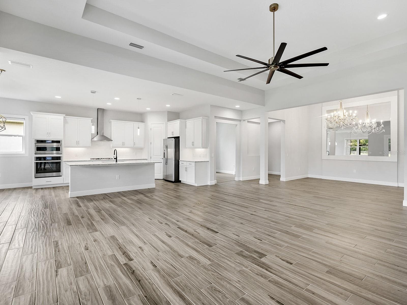Single Family Residence at 8282 GRANDE SHORES DR, SARASOTA, photo 17 of 87