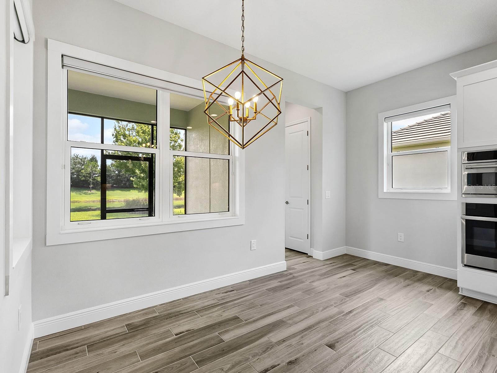 Single Family Residence at 8282 GRANDE SHORES DR, SARASOTA, photo 30 of 87