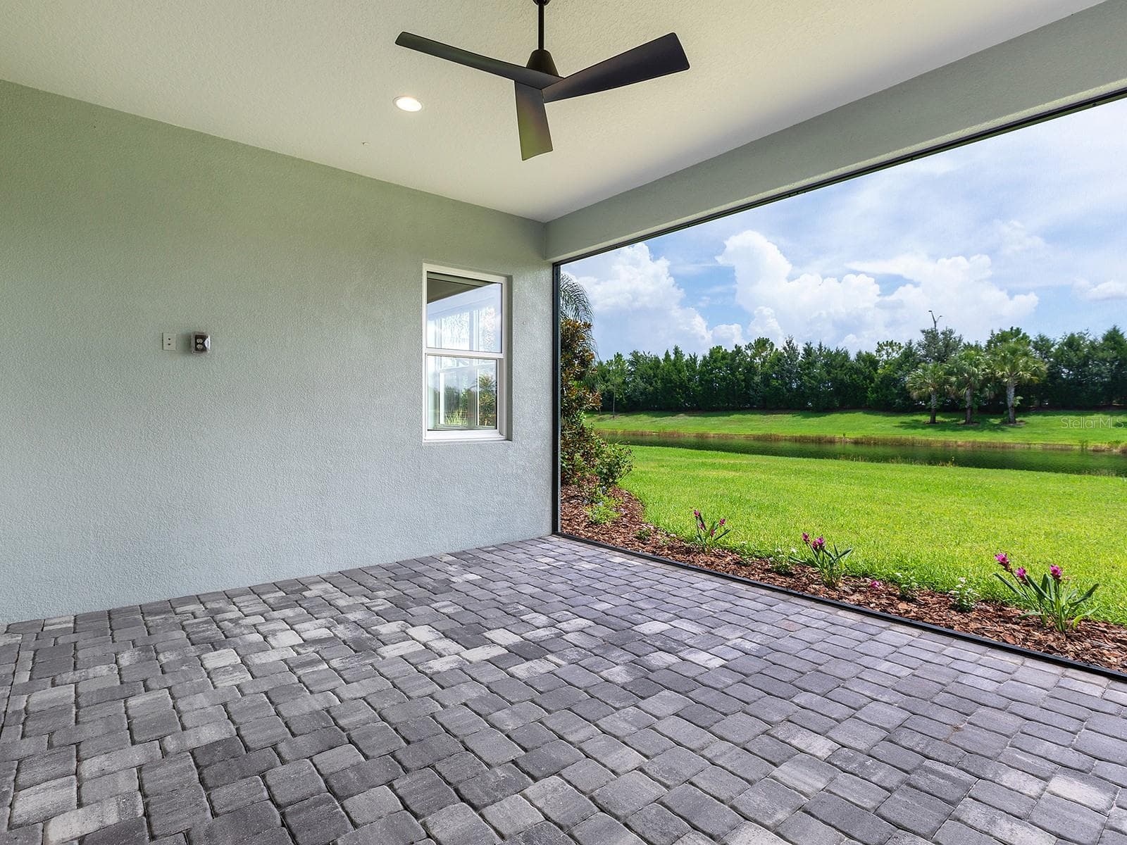 Single Family Residence at 8282 GRANDE SHORES DR, SARASOTA, photo 47 of 87