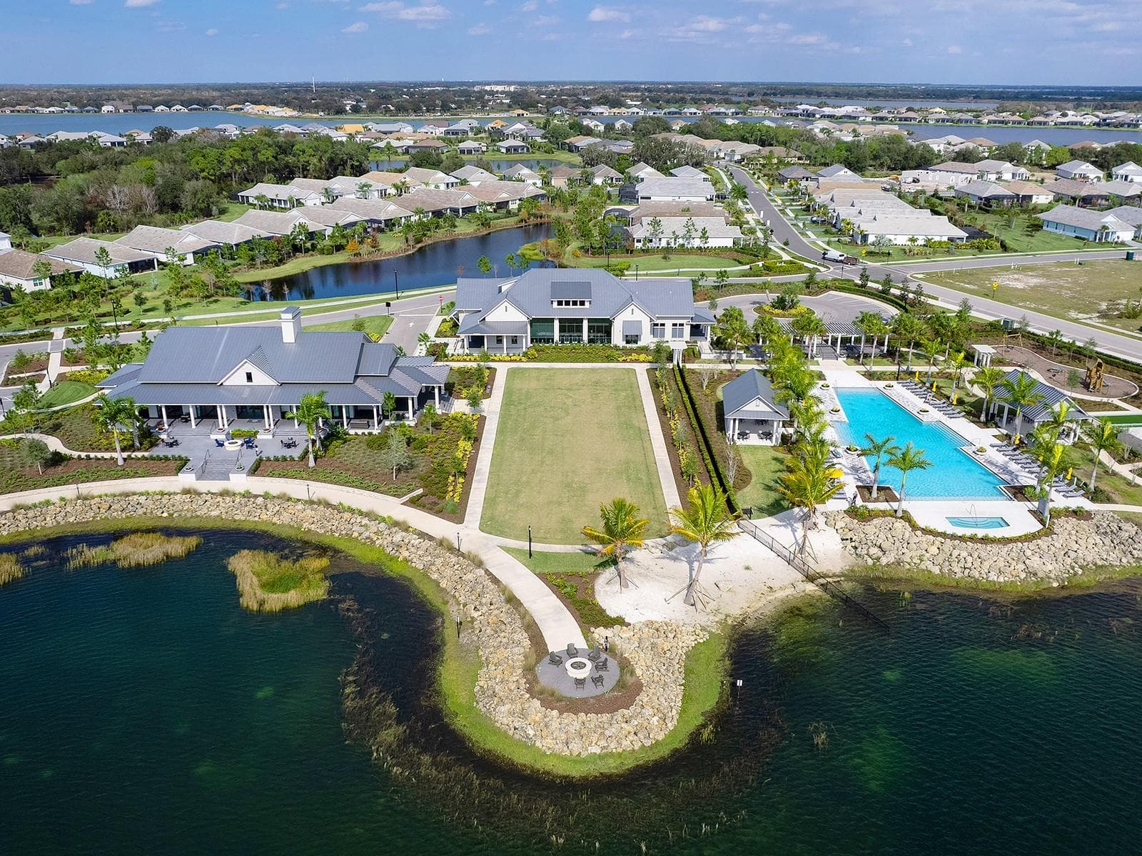 Single Family Residence at 8282 GRANDE SHORES DR, SARASOTA, photo 67 of 87