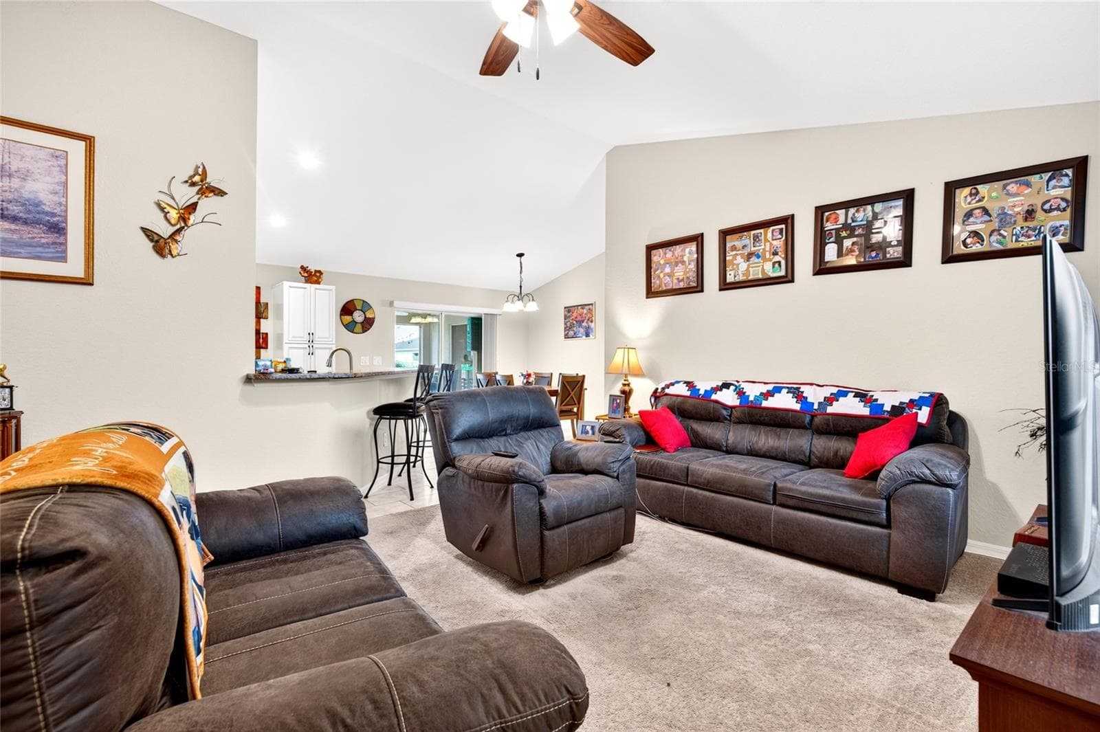 Single Family Residence at 13581 SW 48TH CT, OCALA, photo 4 of 35