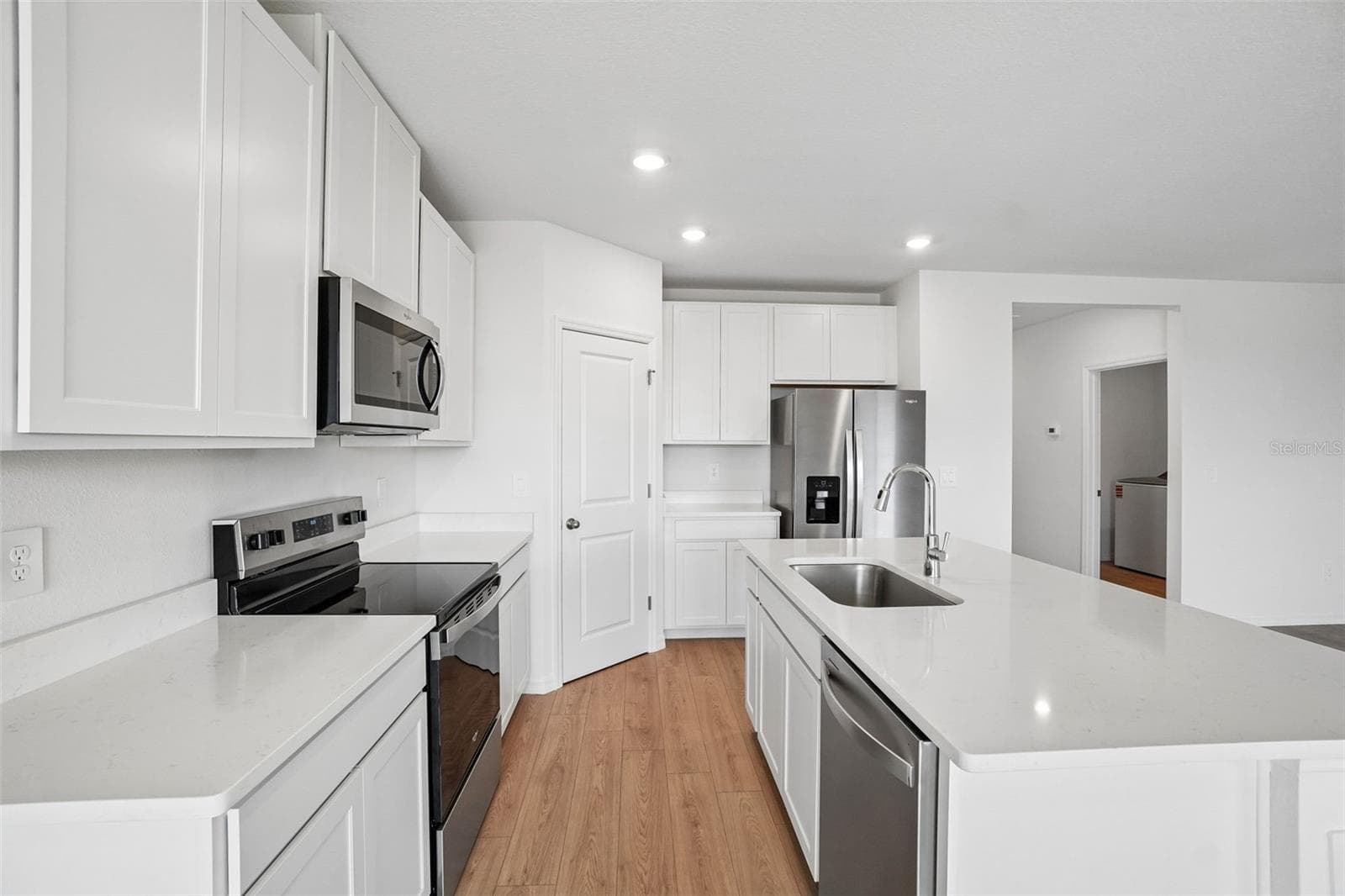 Single Family Residence at 13696 UMBER FOREST ST, HUDSON, photo 16 of 39