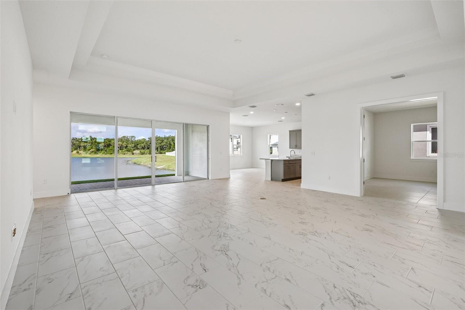 Single Family Residence at 8255 GOLDEN BEACH CT, PARRISH, photo 6 of 39