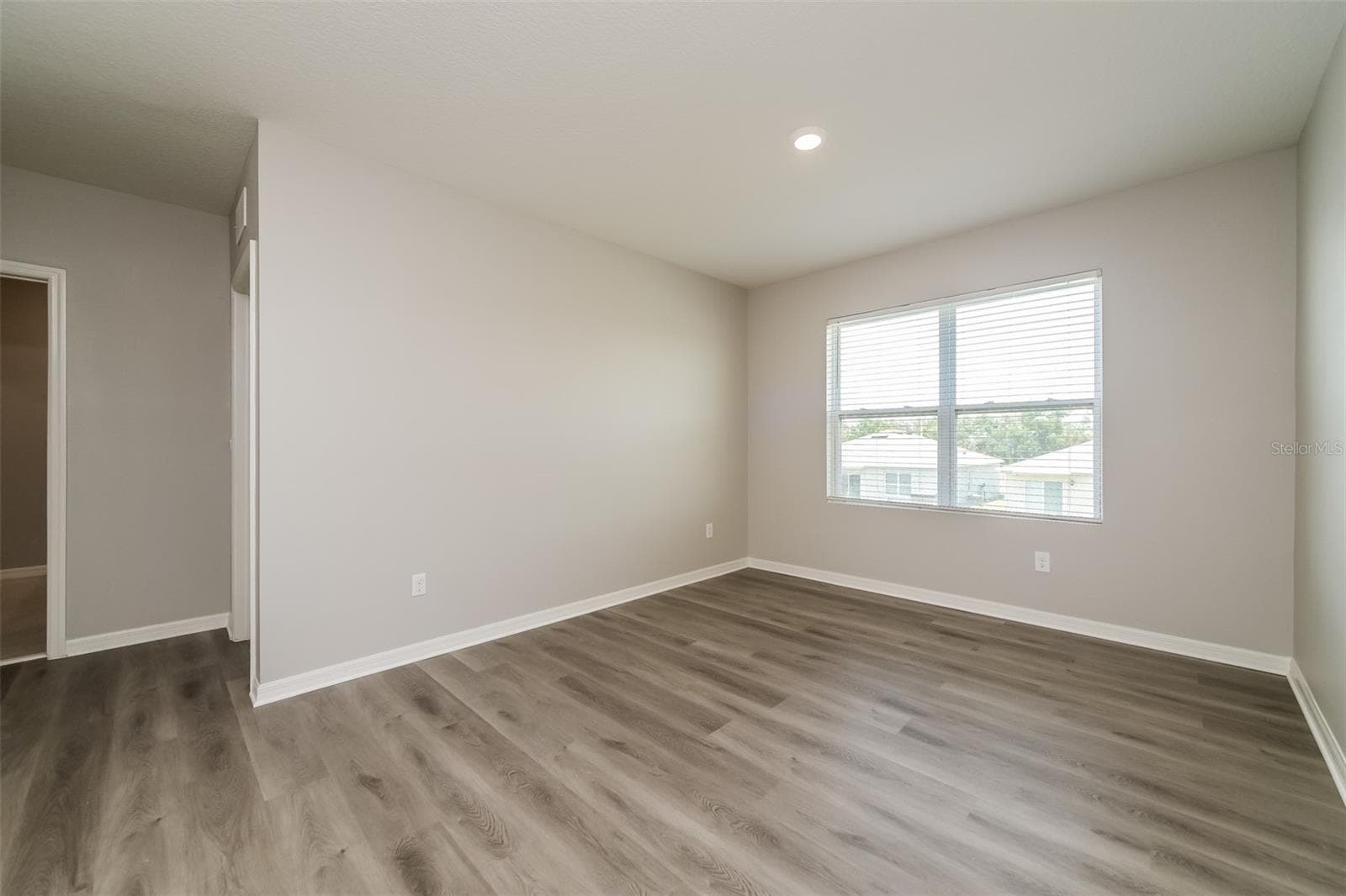 Single Family Residence at 321 ALEXZANDER WAY, WINTER HAVEN, photo 4 of 35
