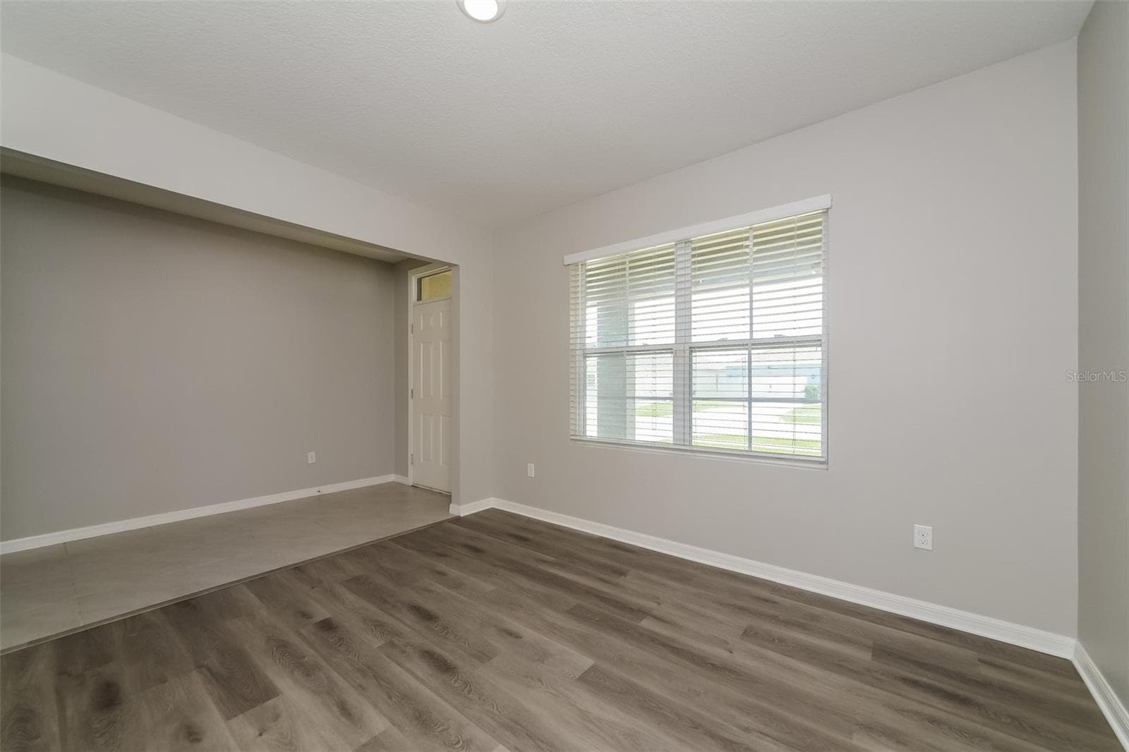 Single Family Residence at 321 ALEXZANDER WAY, WINTER HAVEN, photo 6 of 35