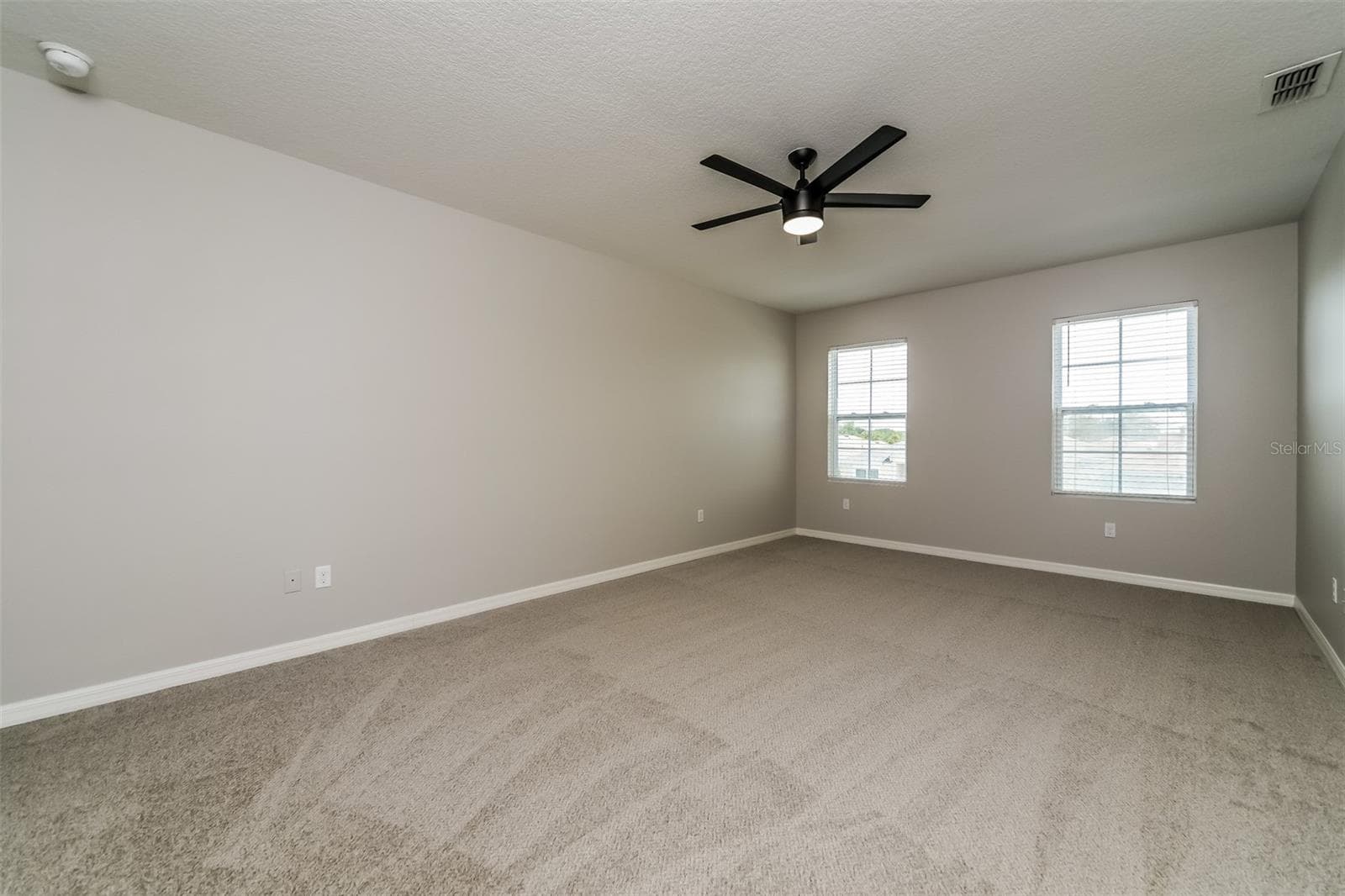 Single Family Residence at 321 ALEXZANDER WAY, WINTER HAVEN, photo 18 of 35