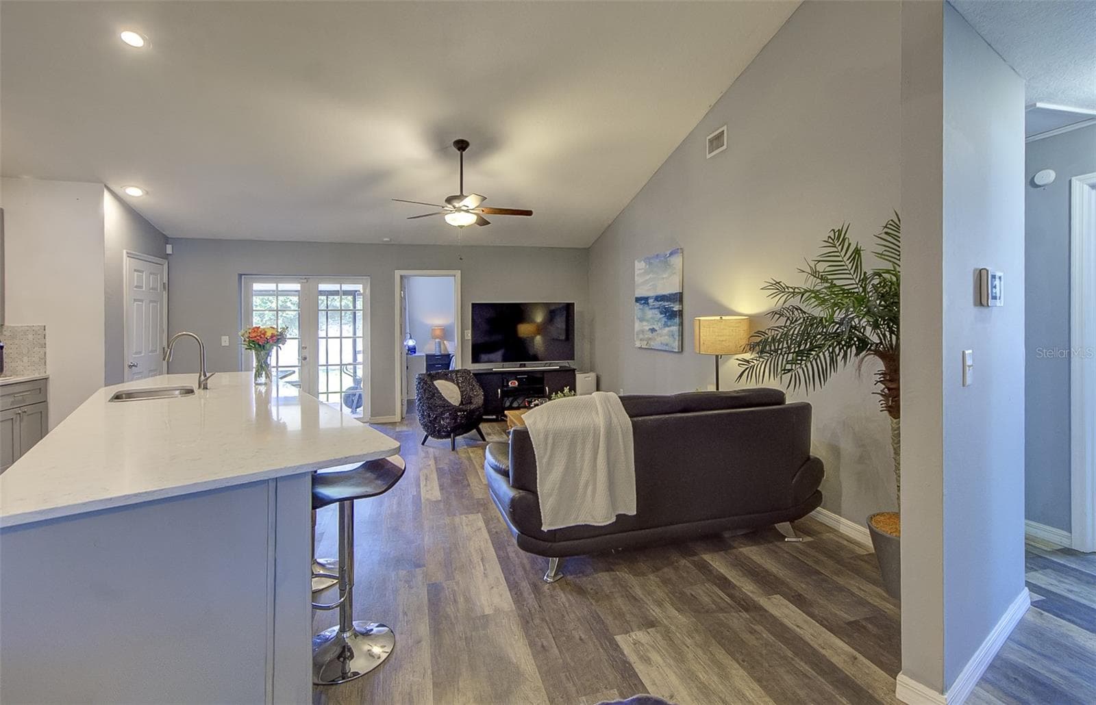 Living Room - 13222 PINE CREEK CIR, RIVERVIEW