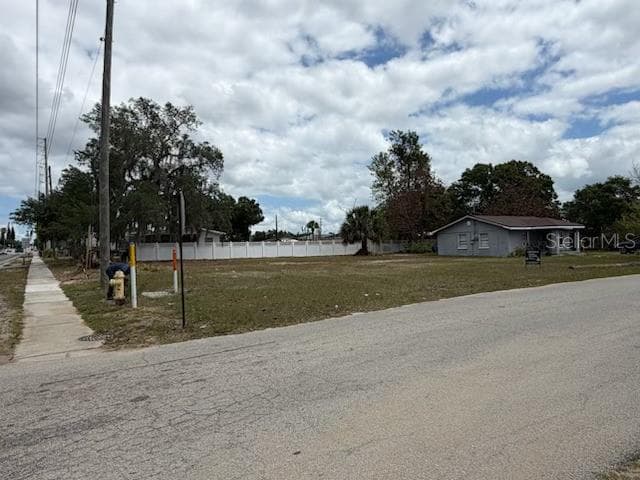 Land at 401 E GREEN ST, AVON PARK, photo 2 of 3