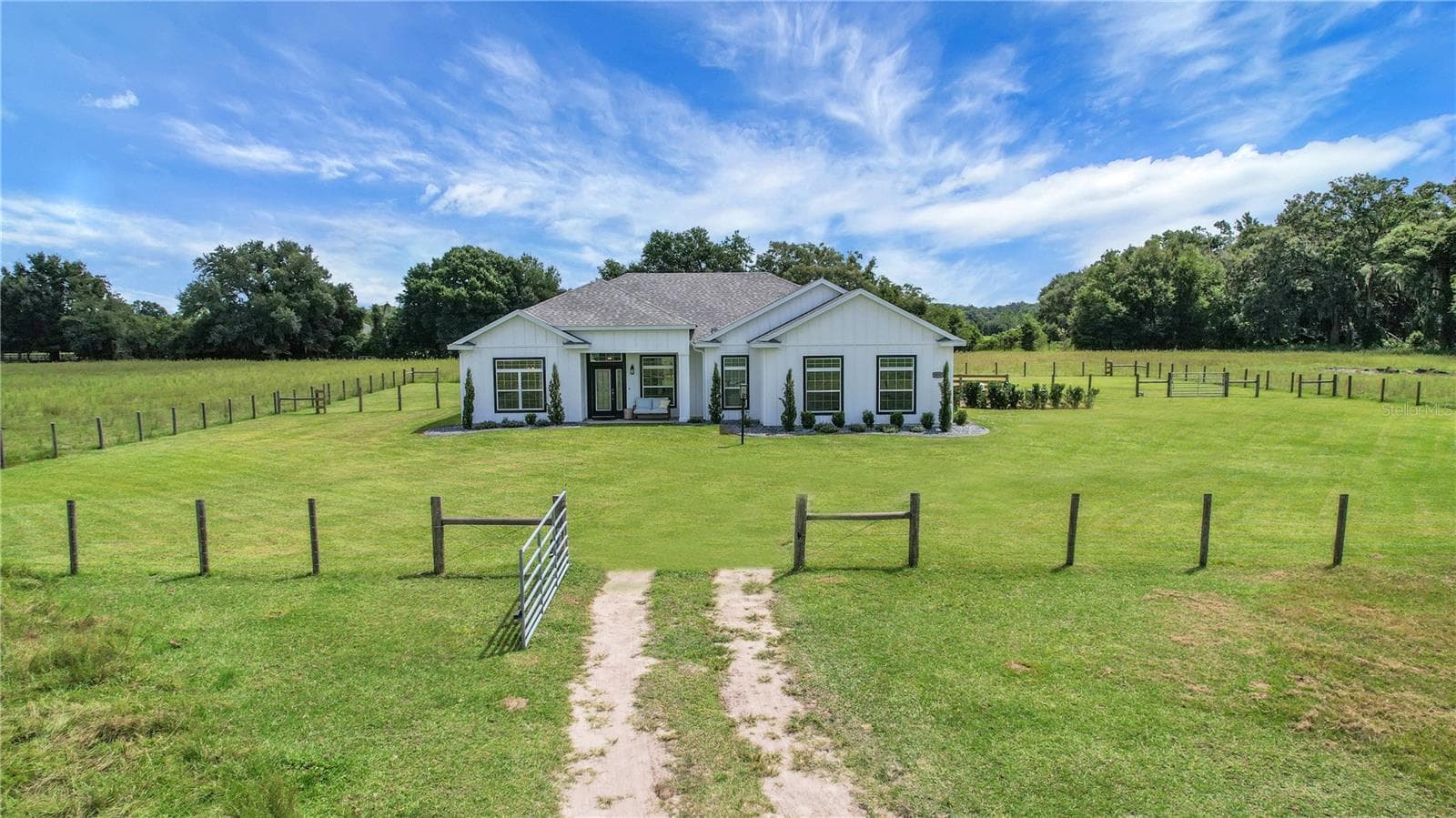 Front view of home - 10757 COUNTY ROAD 223, OXFORD