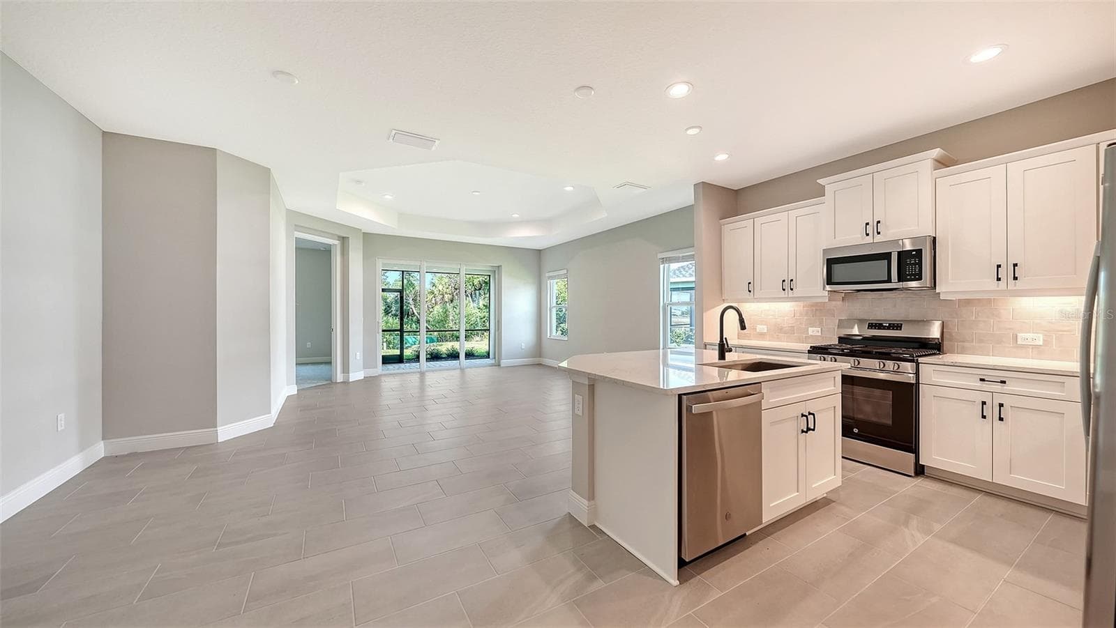 Villa at 11653 GREAT BROOK LN, PARRISH, photo 14 of 33
