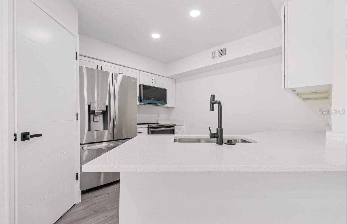 Condominium at 4613 GATE PL #104, ORLANDO, photo 10 of 36