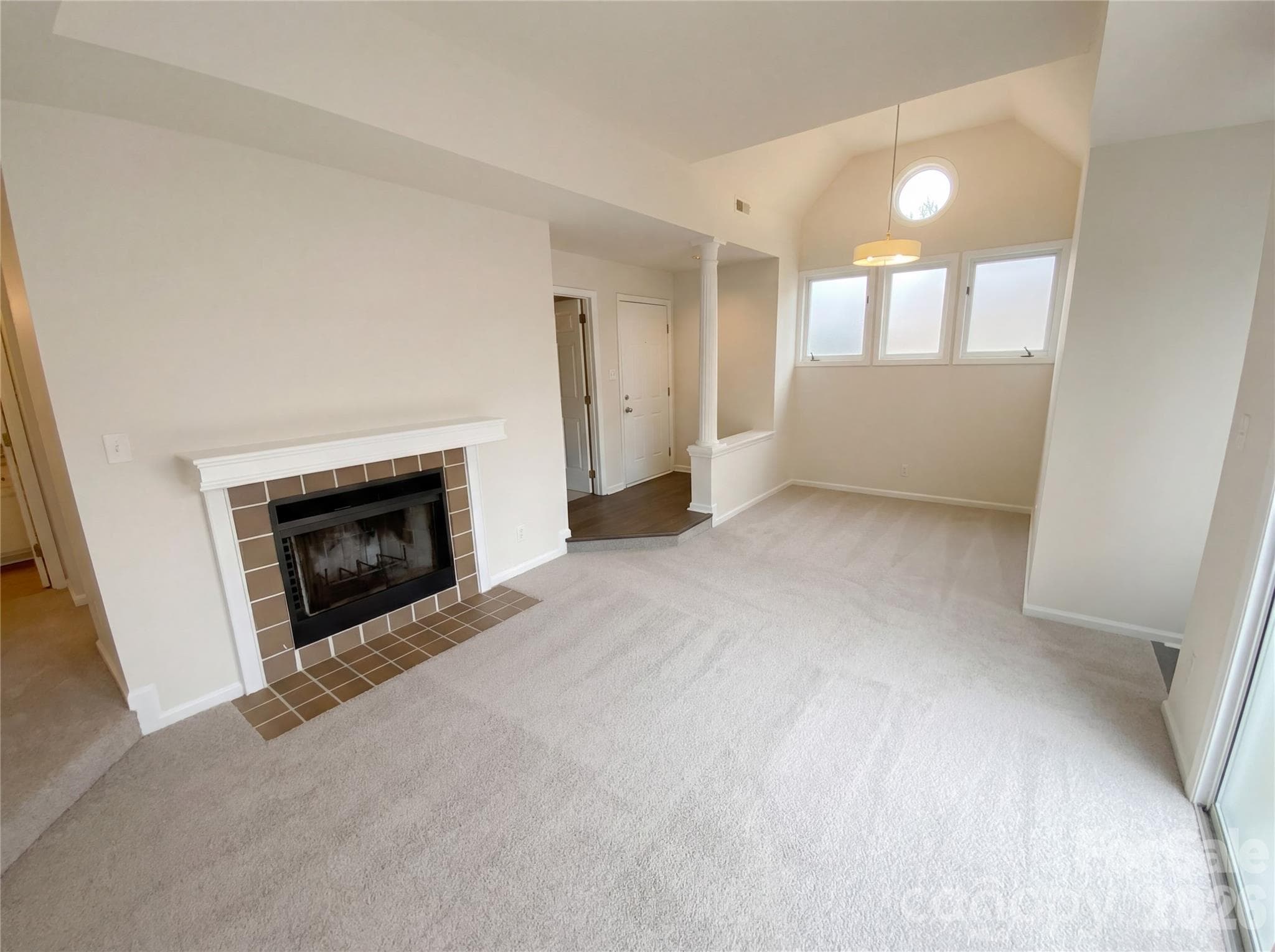 Condominium at 1101 E Morehead Street, Charlotte, photo 3 of 15