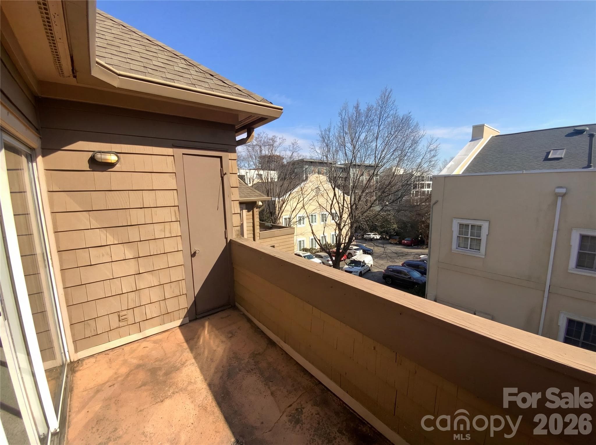 Condominium at 1101 E Morehead Street, Charlotte, photo 5 of 15