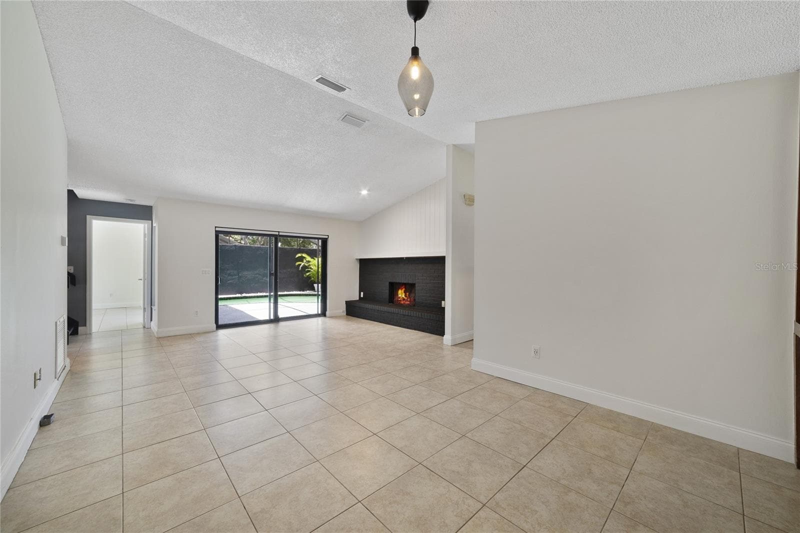 Condominium at 5025 BERMUDA CIR #5025, ORLANDO, photo 5 of 25