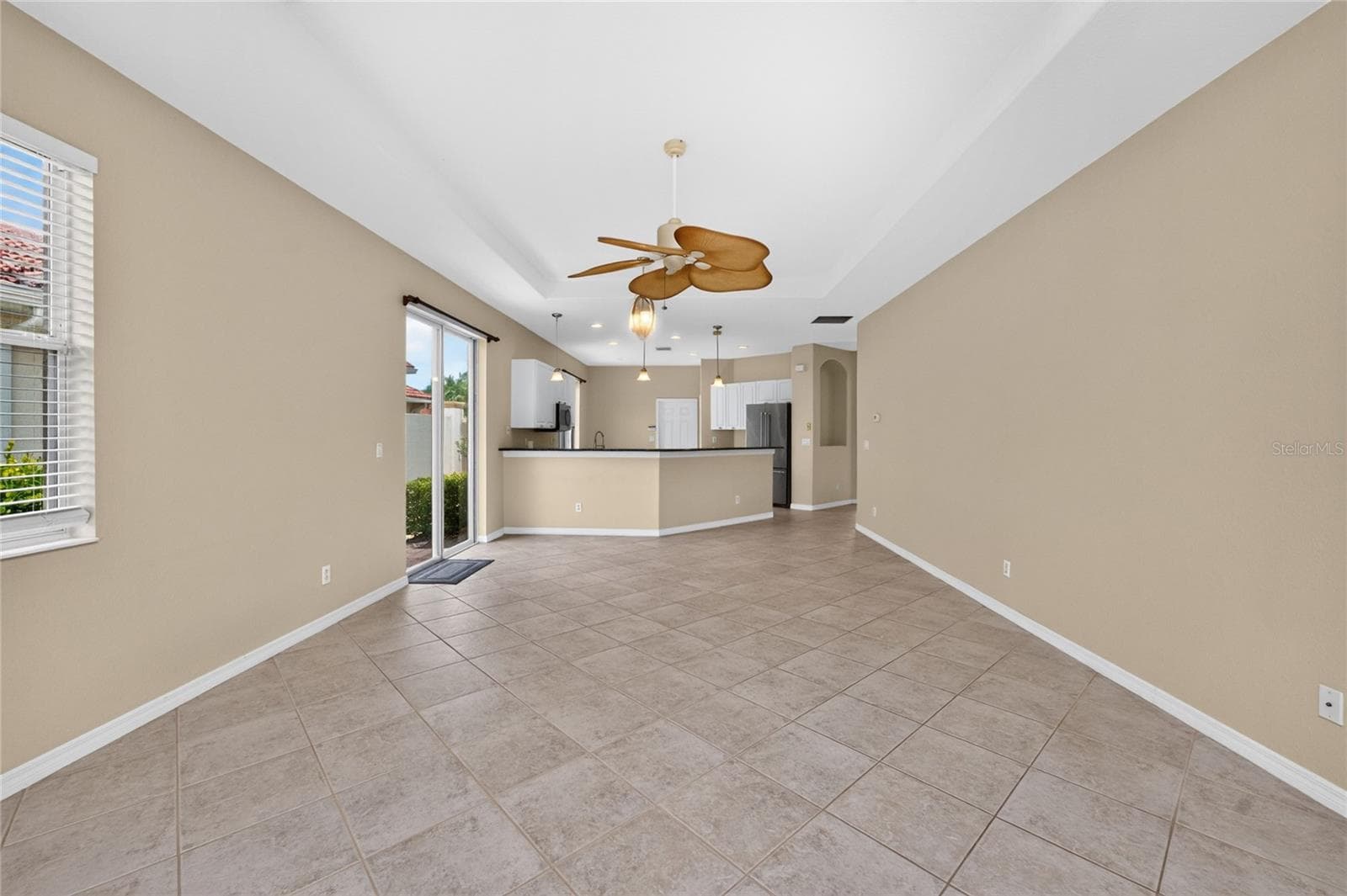 Single Family Residence at 246 MESTRE PL, NORTH VENICE, photo 10 of 64