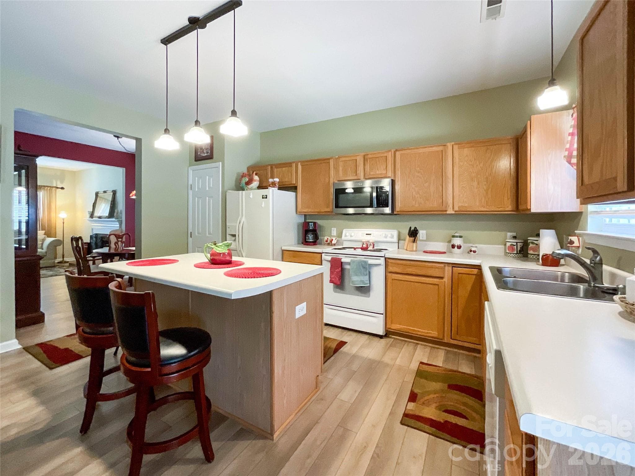 Townhouse at Waxhaw, photo 6 of 32