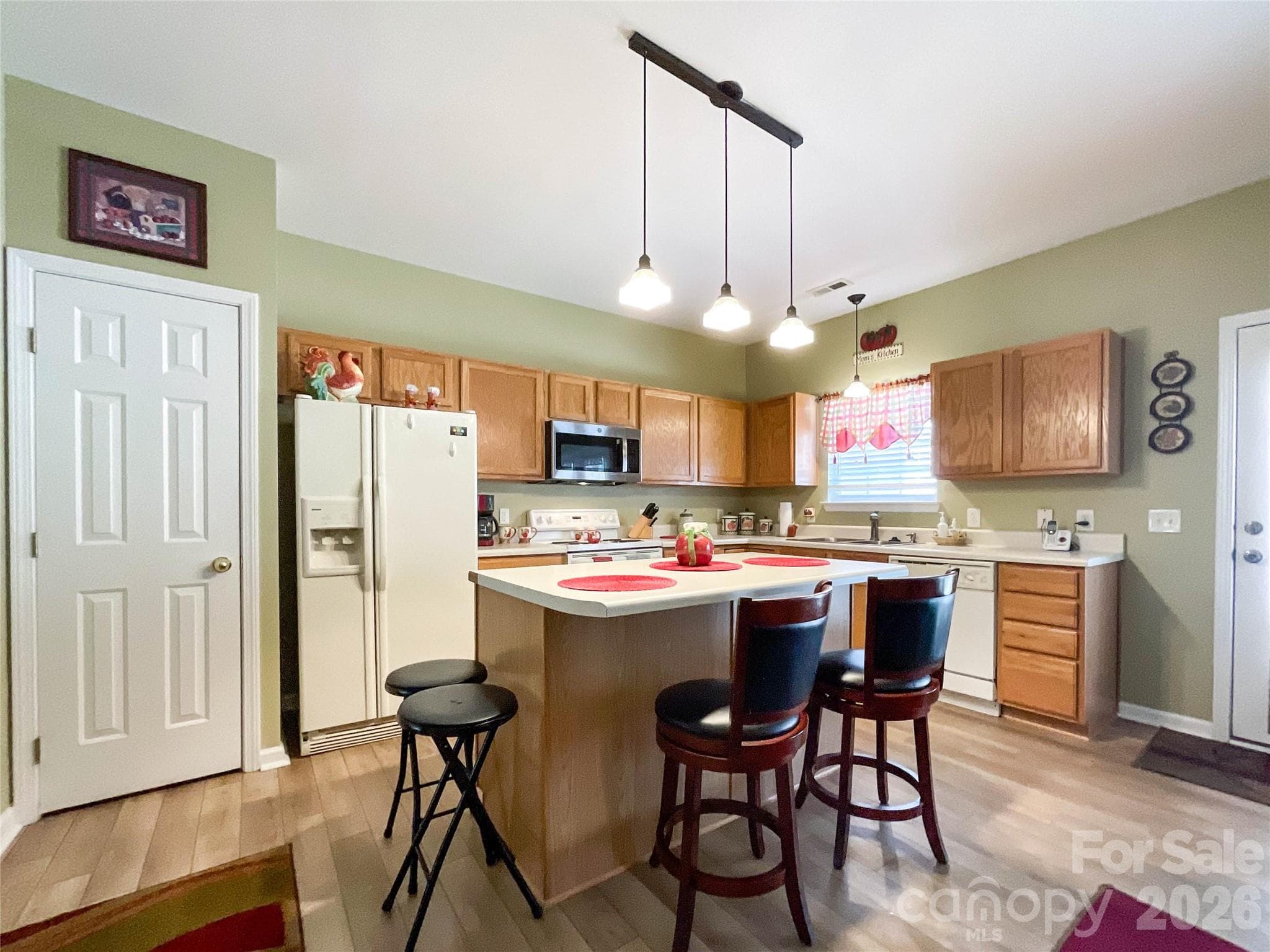 Townhouse at Waxhaw, photo 7 of 32