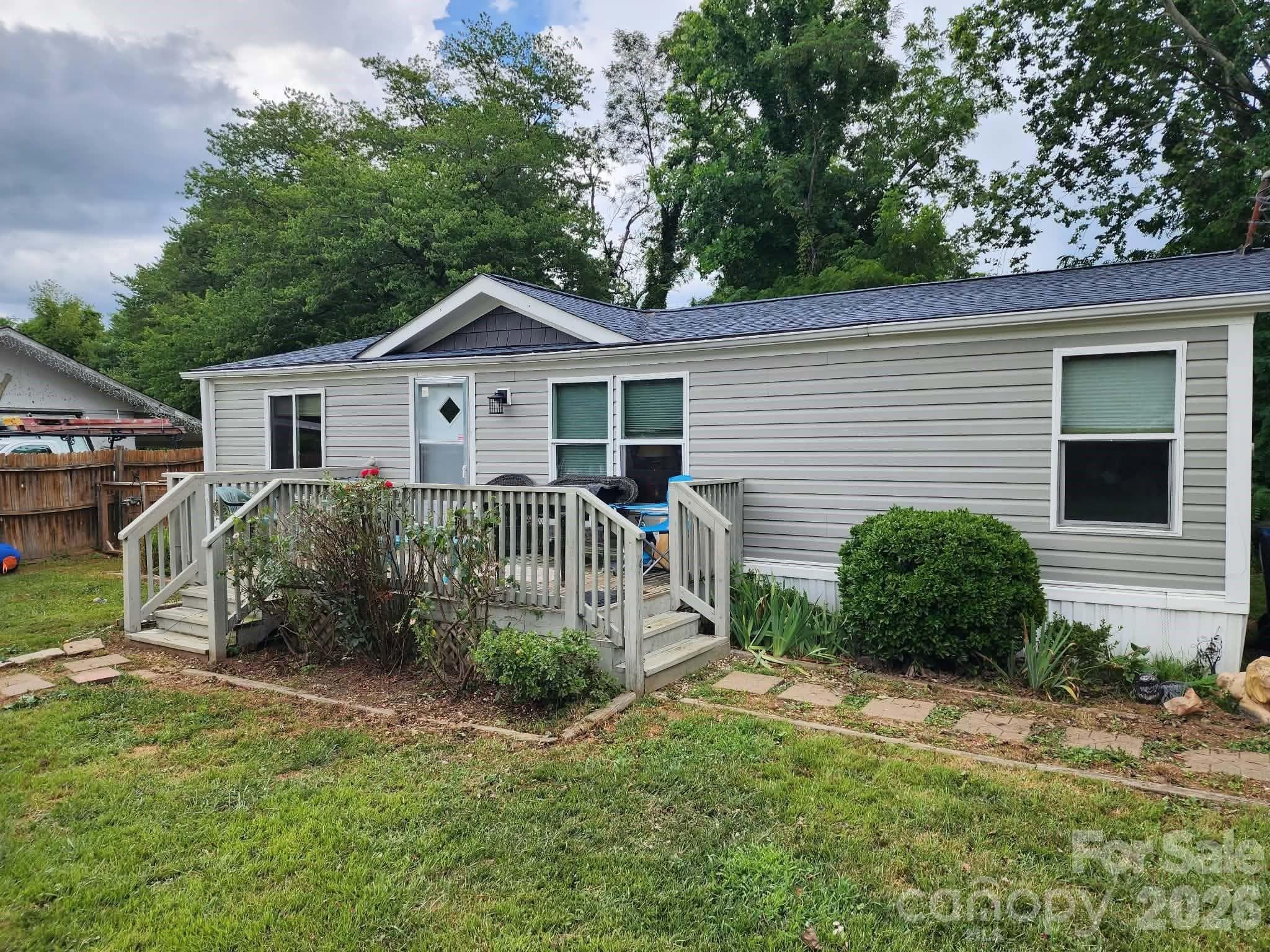 Single Family Residence at Waynesville, photo 2 of 18