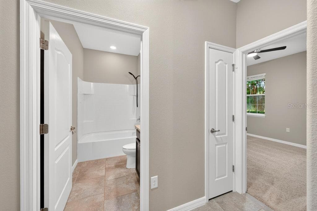 Single Family Residence at 736 E VICTORIA TRAILS BLVD, DELAND, photo 24 of 67
