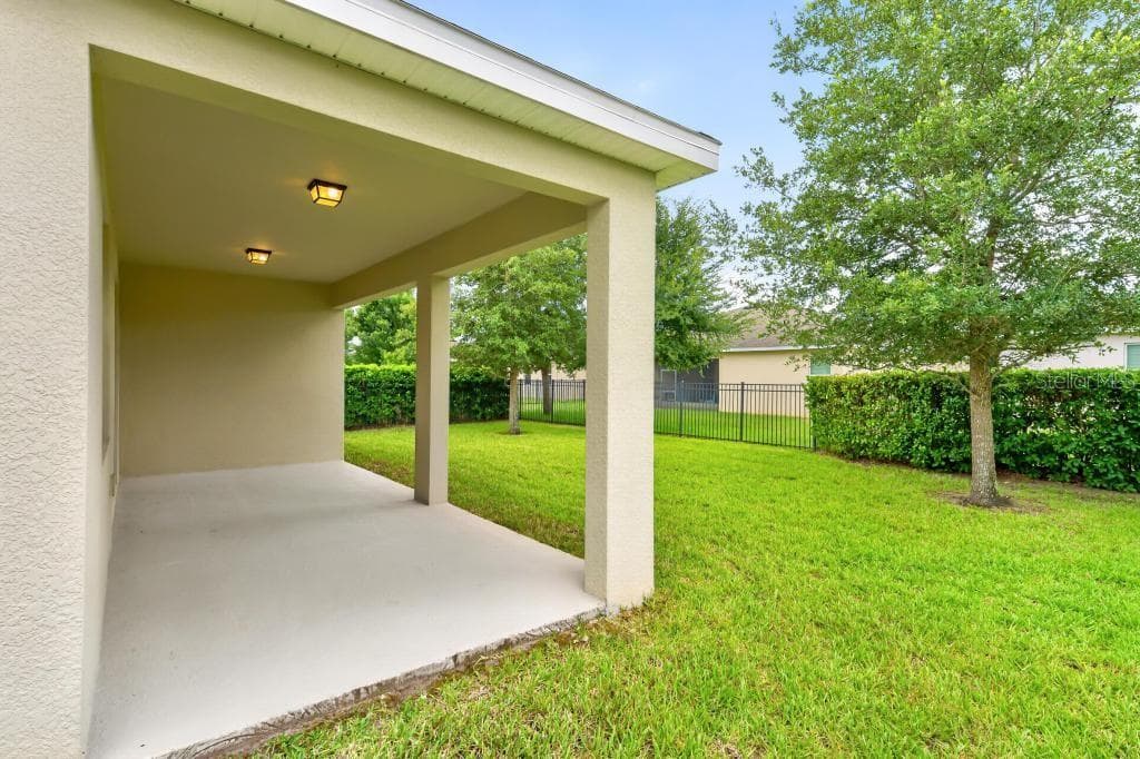 Single Family Residence at 736 E VICTORIA TRAILS BLVD, DELAND, photo 50 of 67