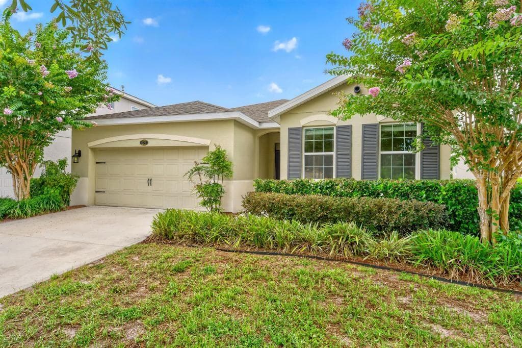 Single Family Residence at 736 E VICTORIA TRAILS BLVD, DELAND, photo 63 of 67