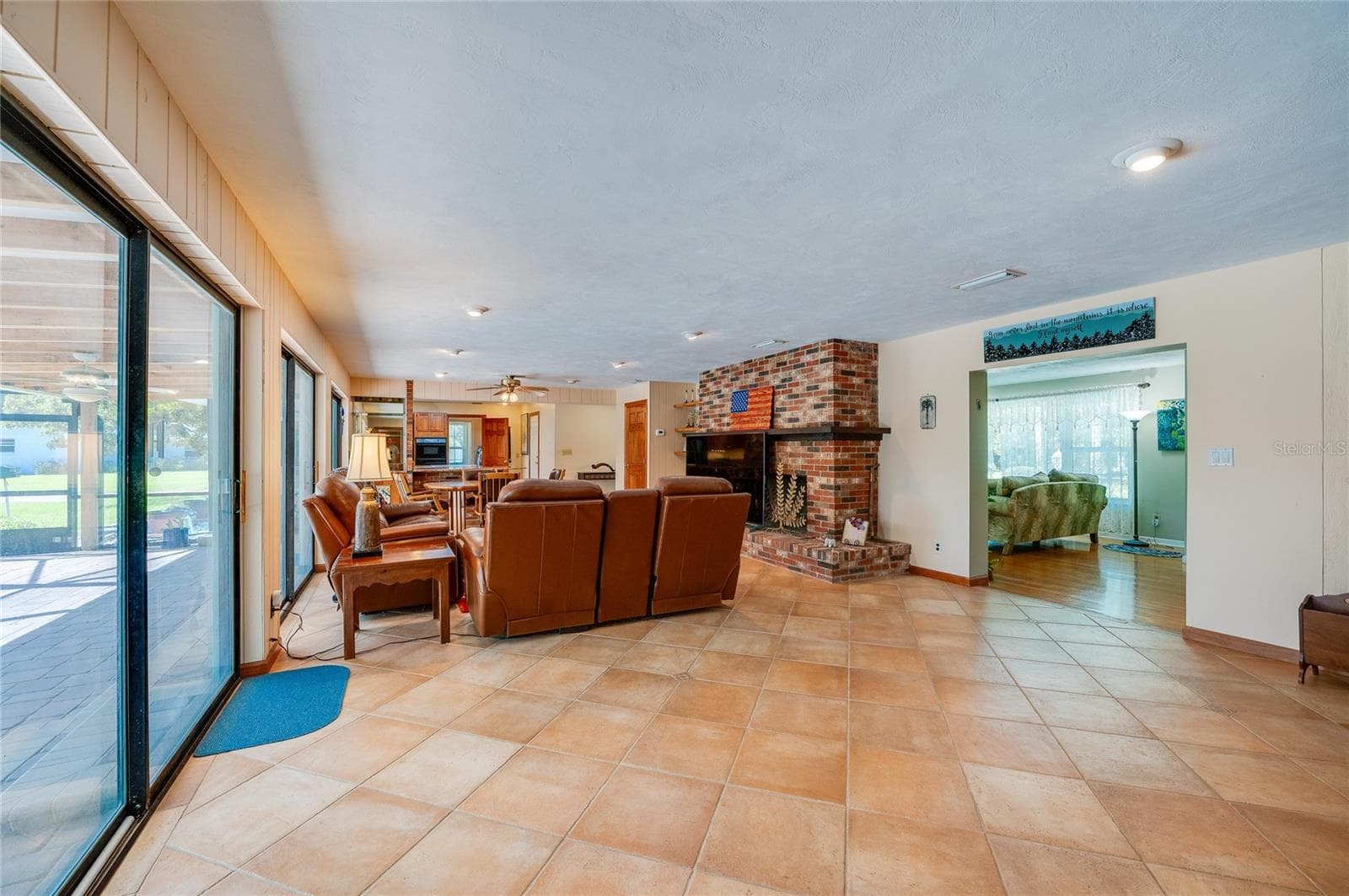 Family room - 697 JOHN ANDERSON DR, ORMOND BEACH