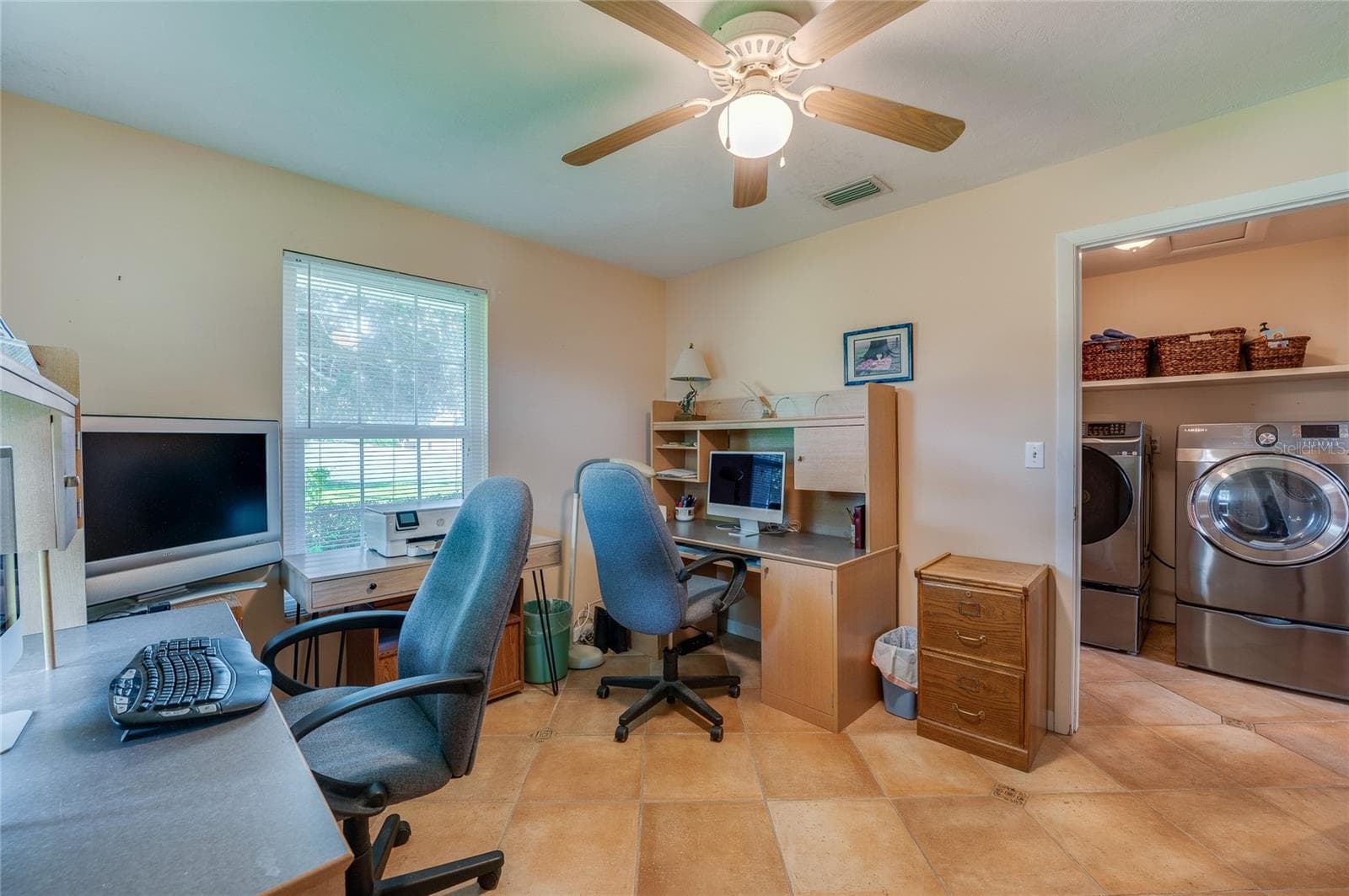 Office - 697 JOHN ANDERSON DR, ORMOND BEACH