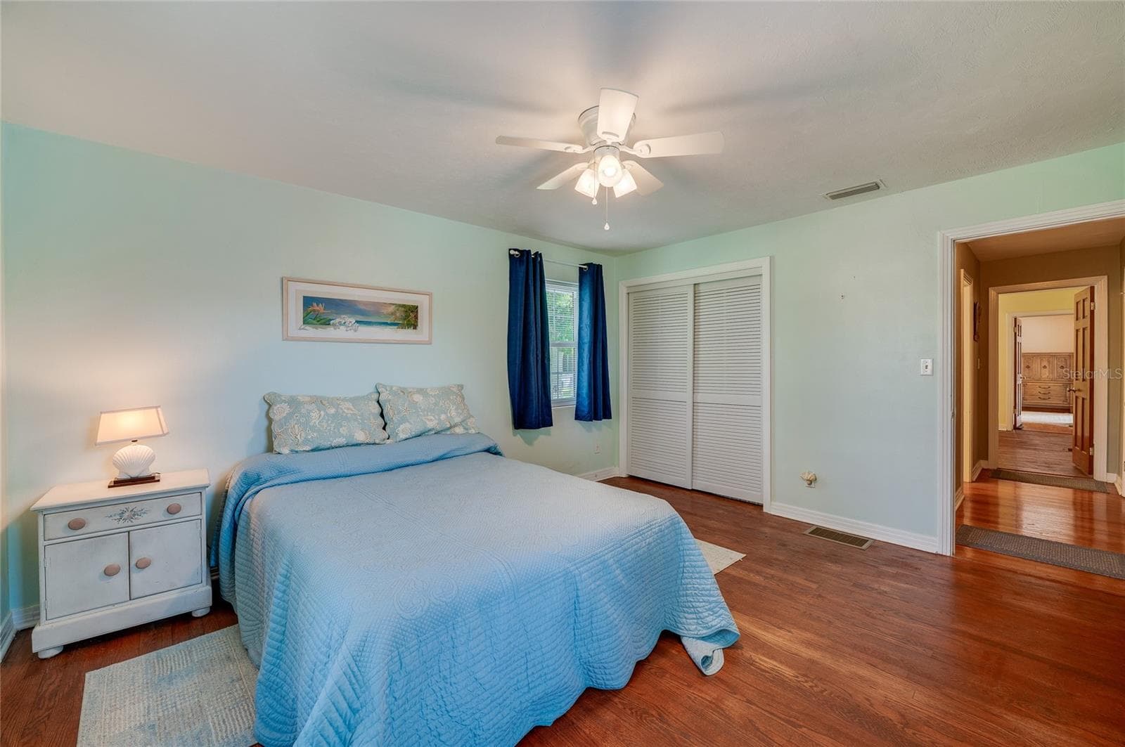 Guest room - 697 JOHN ANDERSON DR, ORMOND BEACH